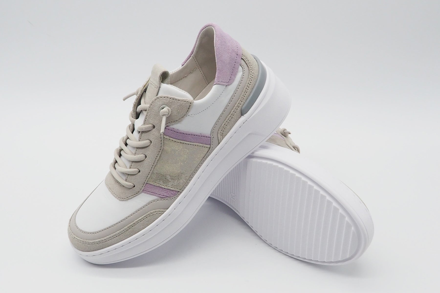 Damen Sneaker aus Leder & Veloursleder in Sand, Weiß & Lila Damen Sneaker Gabor