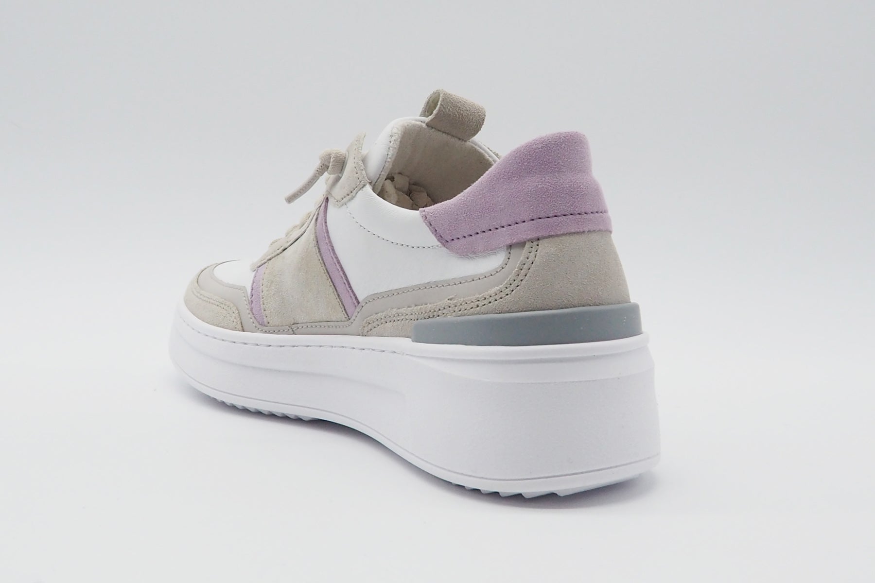 Damen Sneaker aus Leder & Veloursleder in Sand, Weiß & Lila Damen Sneaker Gabor