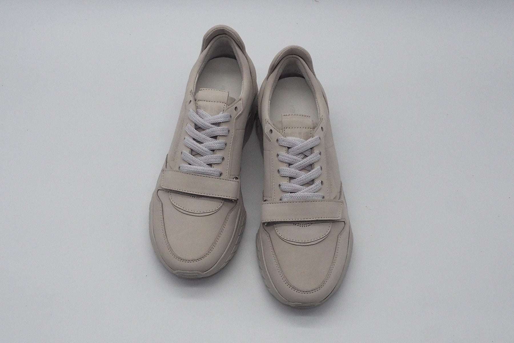 Damen Sneaker aus Nubukleder in Sand Damen Sneakers Kennel & Schmenger