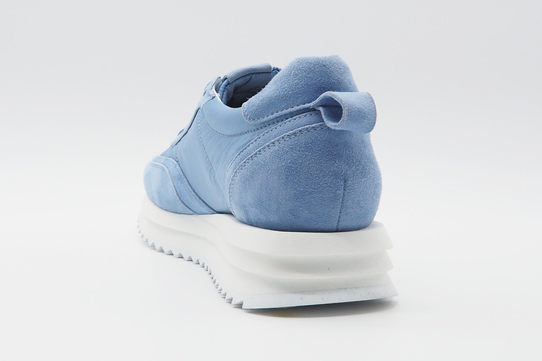 Damen Sneaker aus Veloursleder & Nylon in Hellblau Damen Sneakers Kennel & Schmenger