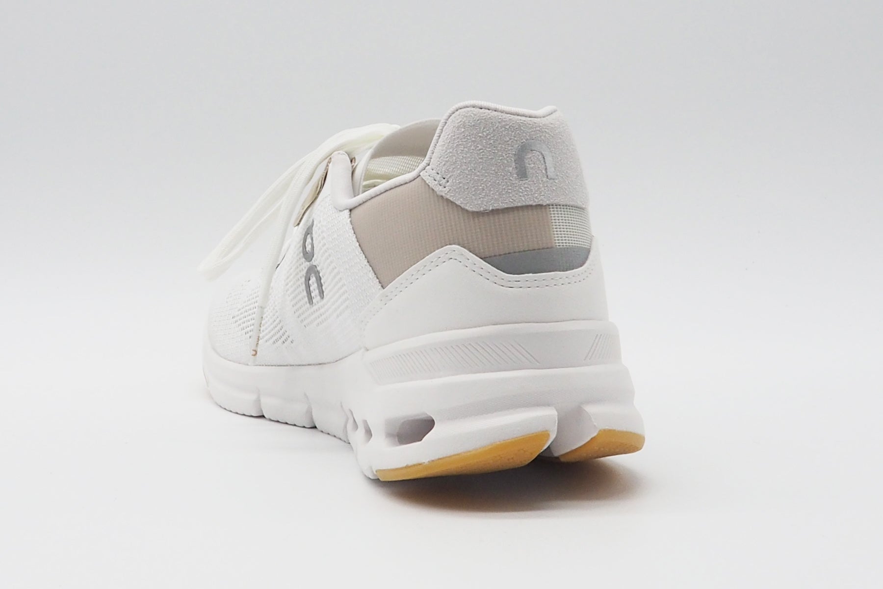 Damen Sneaker "Cloudrift" aus Mesh in White & Sand Damen Sneaker On