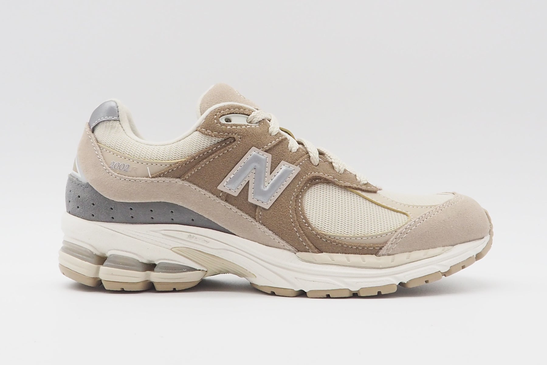 Damen Sneaker M2002RSI aus Veloursleder & Mesh in Natur Damen Sneaker New Balance