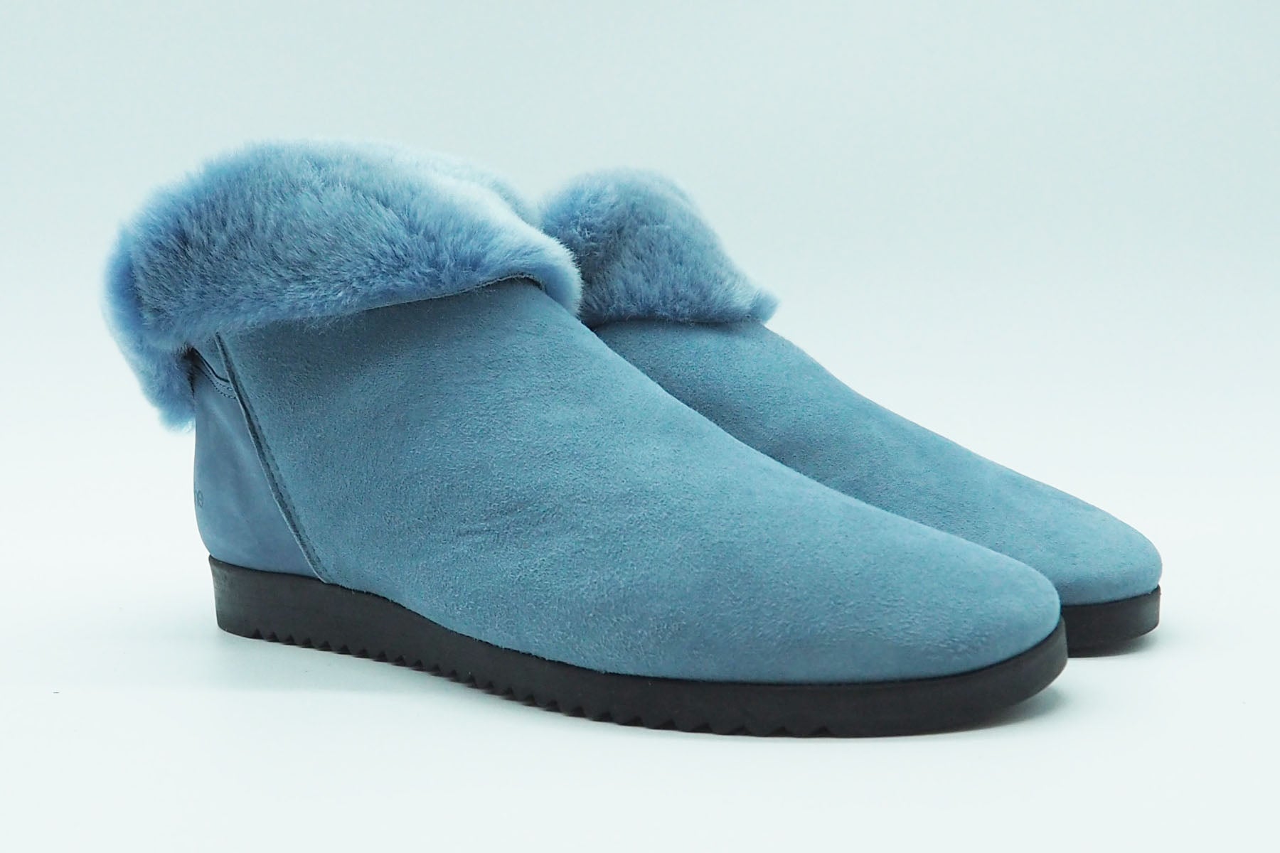 Damen Stiefelette "Baosha" aus Nubukleder & Innenfutter aus Lammfell in Hellblau - zum Reinschlüpfen Damen Stiefeletten Arche