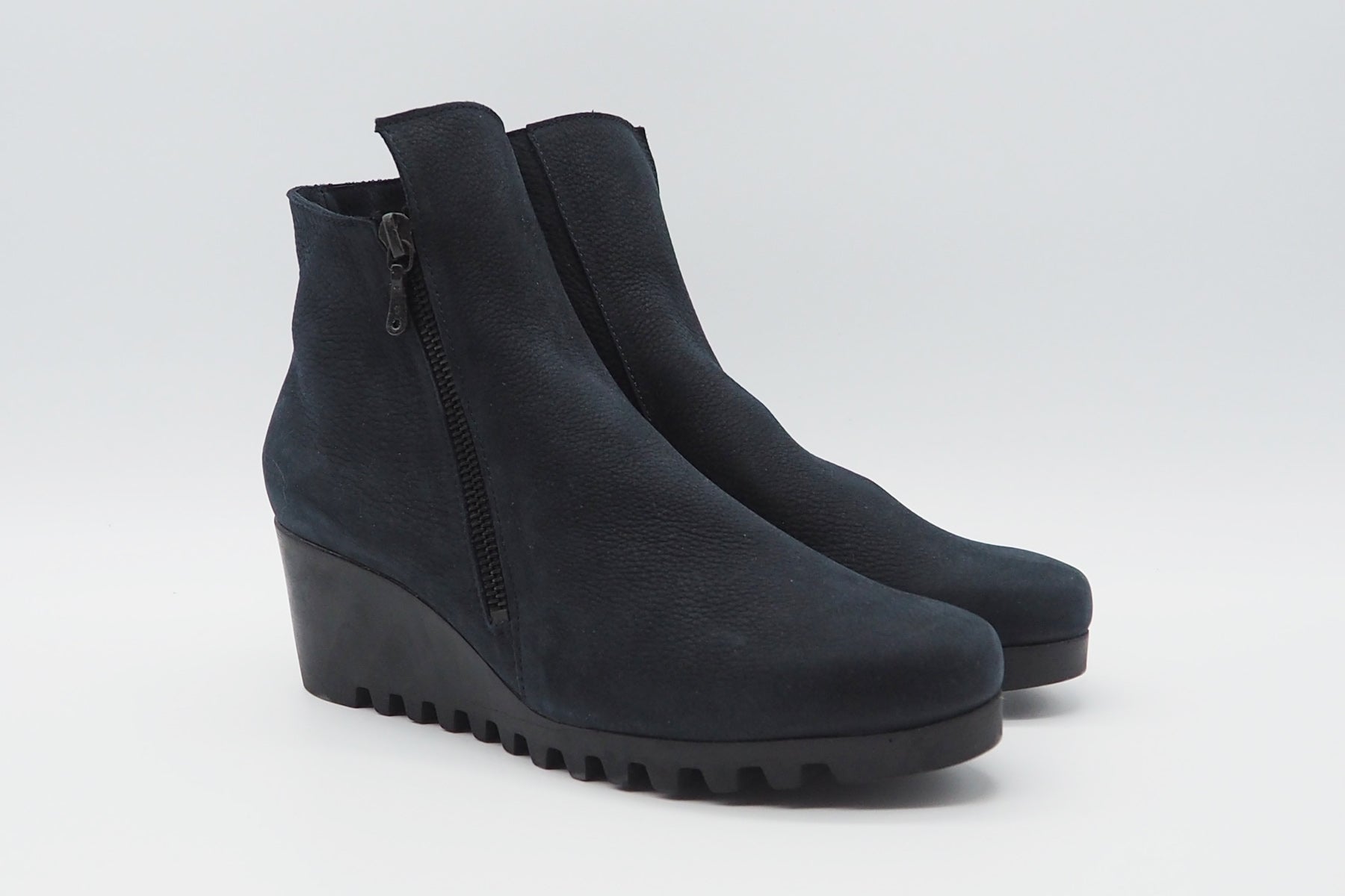 Damen Stiefelette "Laelem" aus Nubukleder in Dunkelblau - Absatz 5cm Damen Stiefeletten Arche