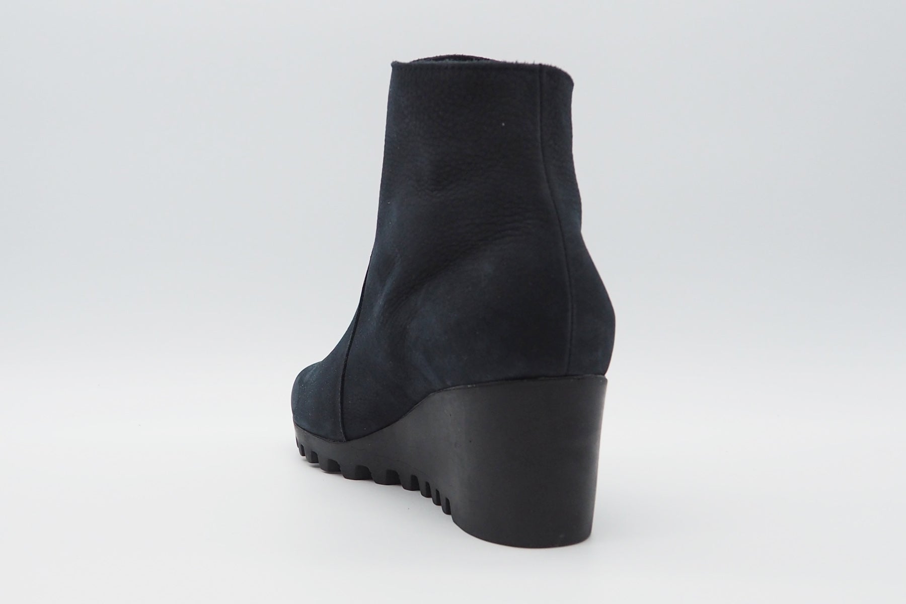 Damen Stiefelette "Laelem" aus Nubukleder in Dunkelblau - Absatz 5cm Damen Stiefeletten Arche