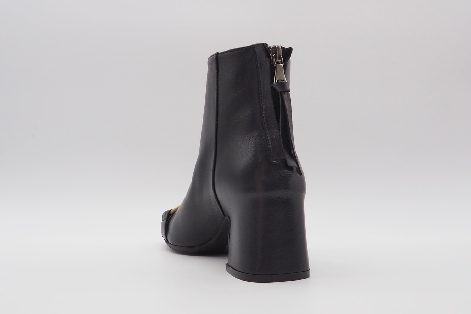 Damen Stiefelette mit Absatz & Goldspange aus Glattleder in Schwarz - Absatz 6cm Damen Stiefeletten Mara Bini