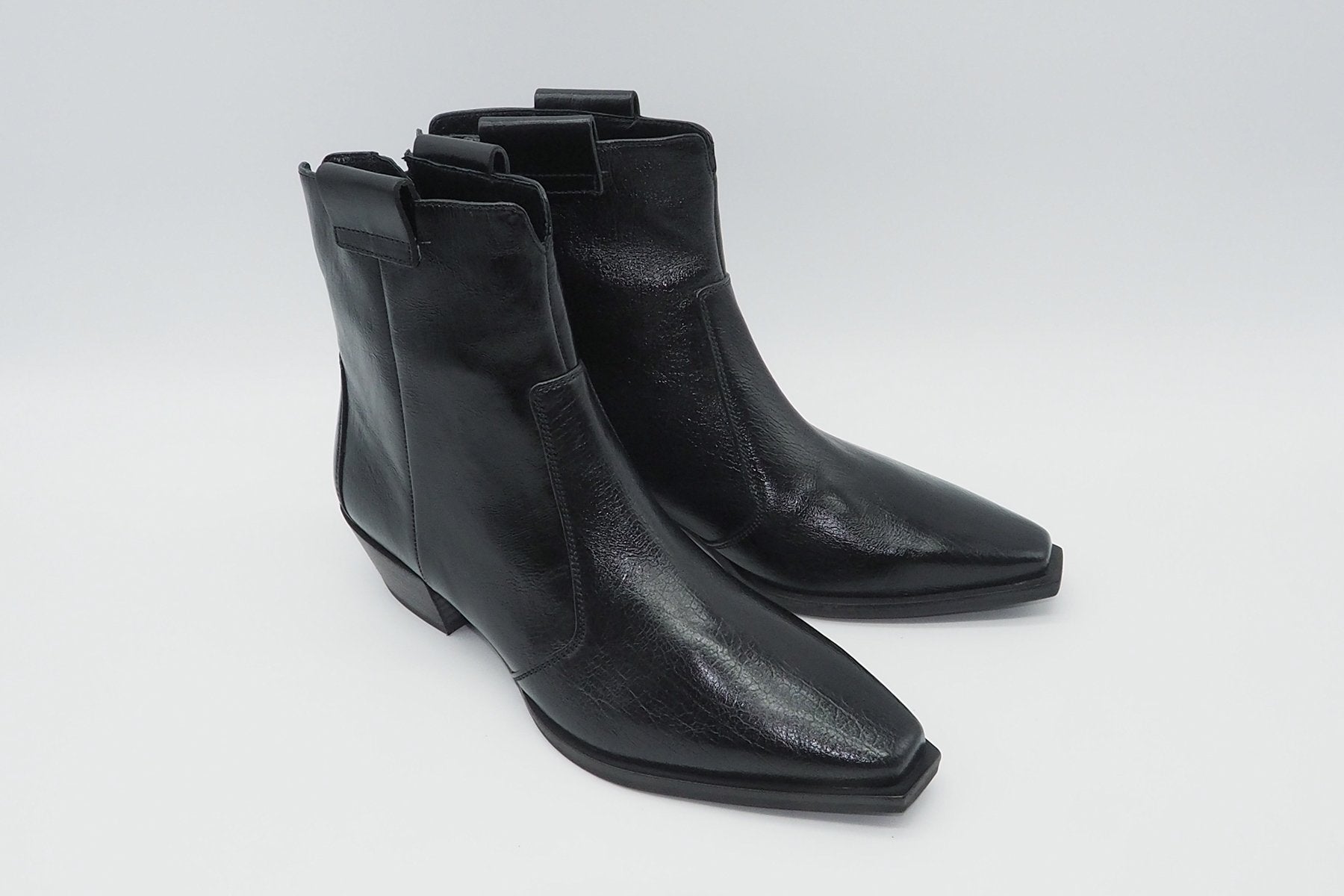 Damen Stiefeletten aus Cracked Leder in Schwarz Damen Stiefeletten Kennel & Schmenger