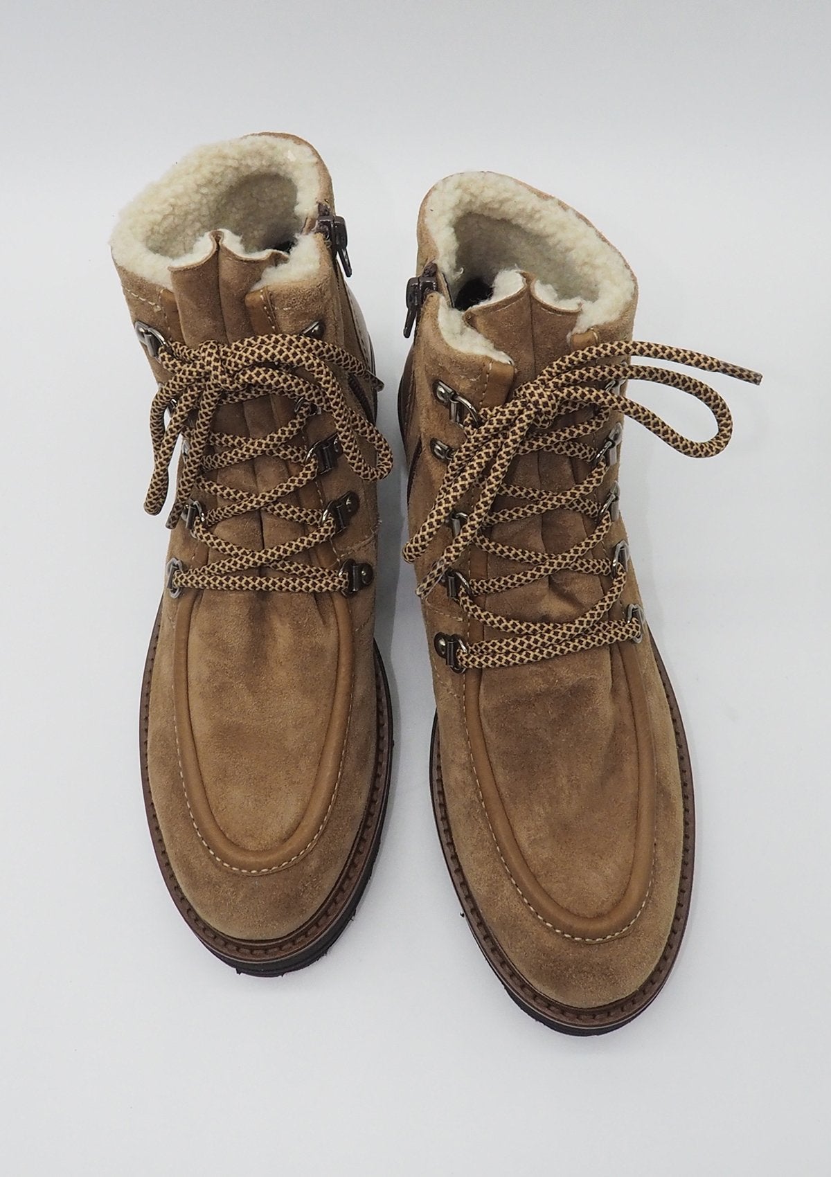 Damen winterlich gefütterte knöchelhohe Schnürstiefelette aus braunem Veloursleder Damen Schnürboots Maripé