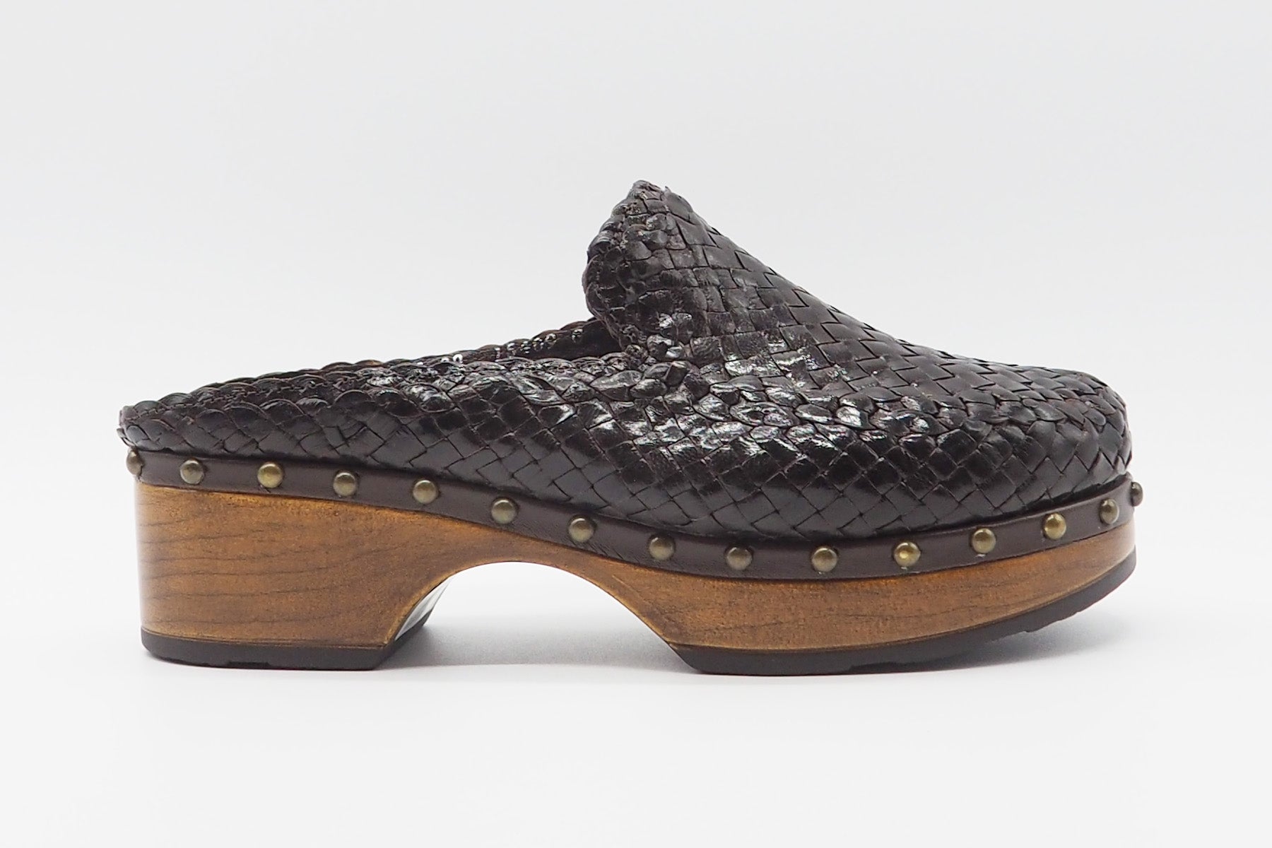 Damen Zoccoli aus geflochtenem Leder in Café mit Holzsohle Damen Mules & Sabots Pons Quintana