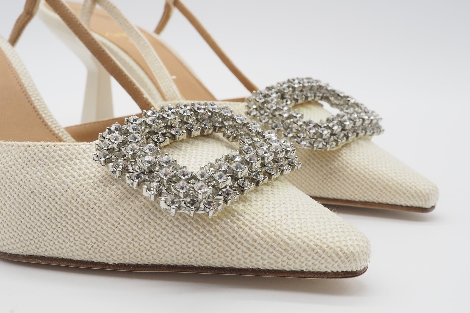 Edle Damen Sling aus webtem Bast in Offwhite mit Kristallsteinen - Absatz 8cm - Textilhaptik Damen Pumps & Slings Chantal