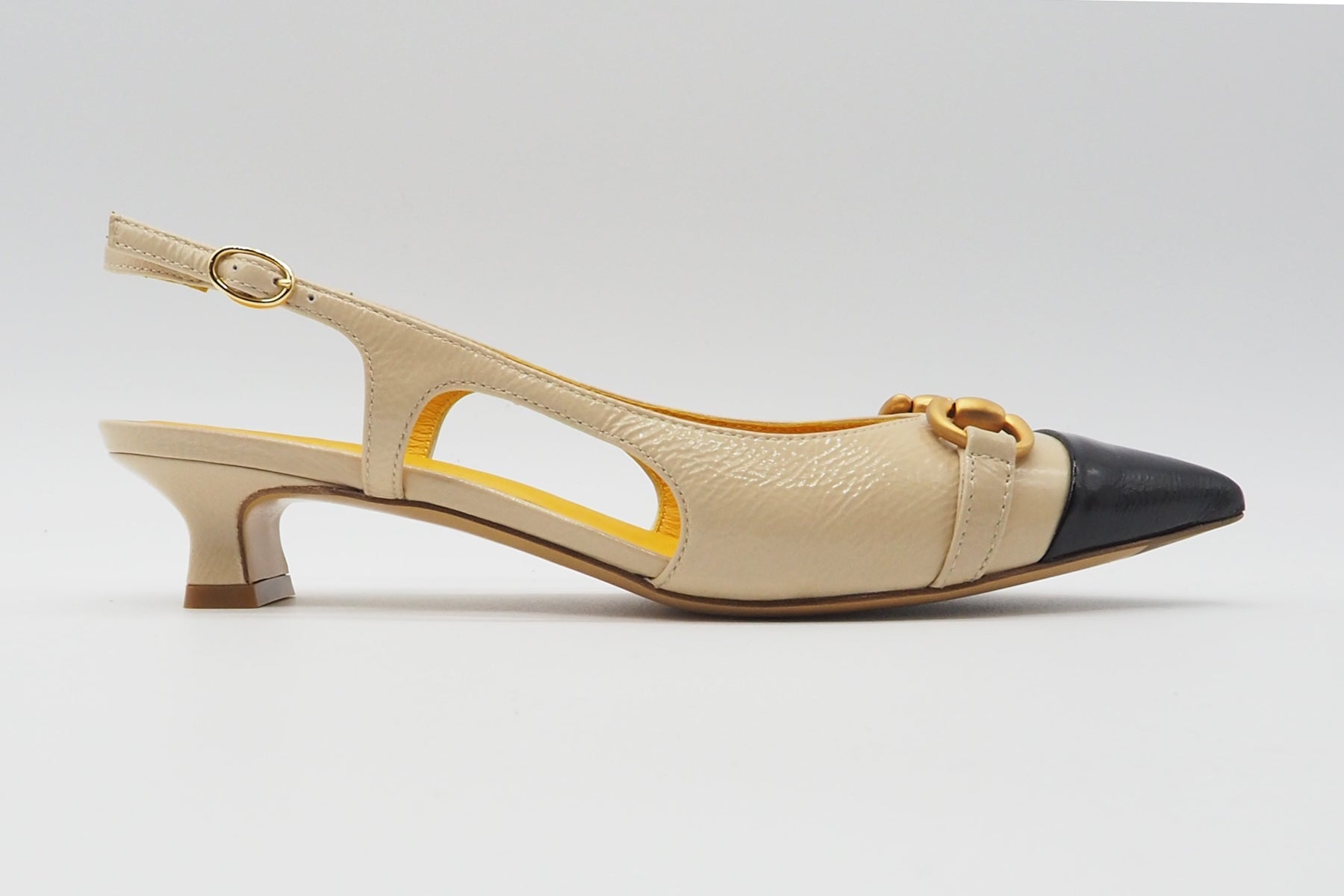 Edle Damen Slings aus Lackleder in Nude & Schwarz mit Trense - Absatz 4cm - Betty Damen Pumps & Slings Mara Bini