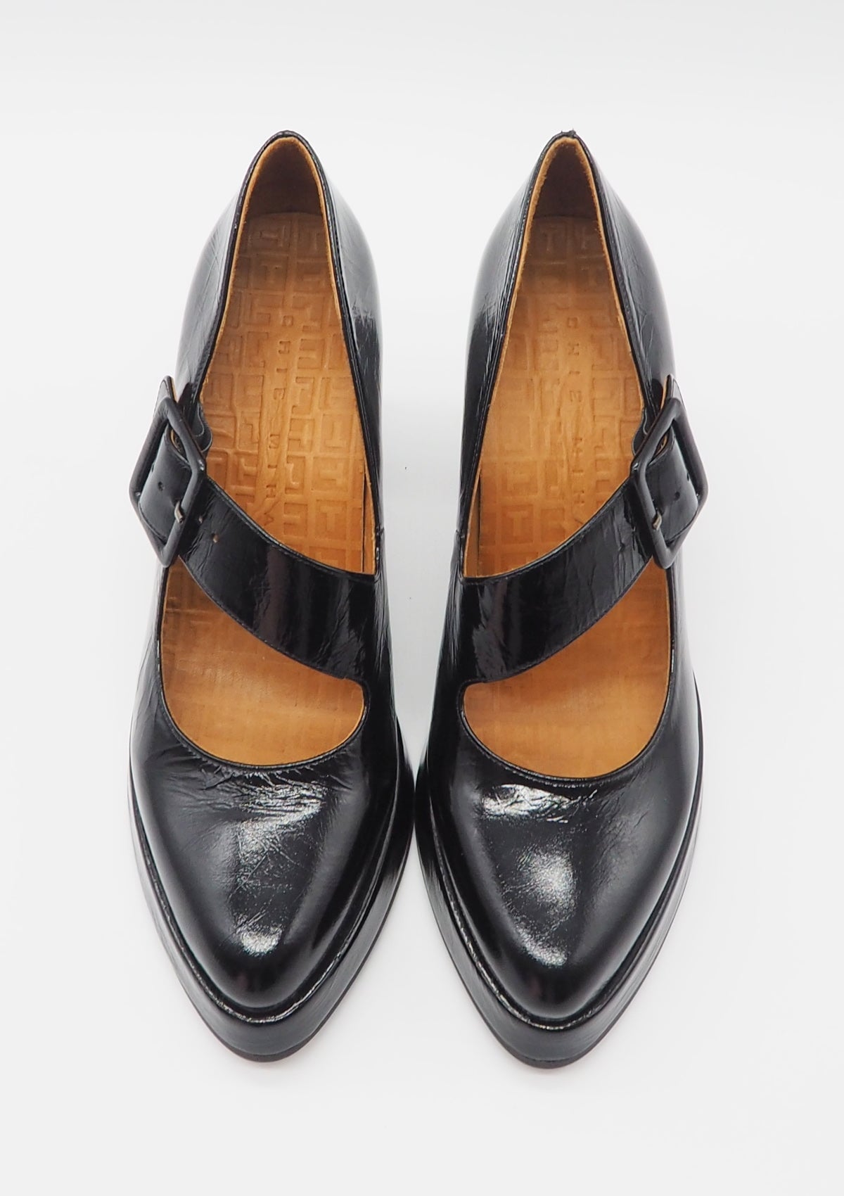 Elegante Damen Pumps aus Lackleder in Schwarz - Absatz 10cm - Felisa Damen Pumps & Slings Chie Mihara