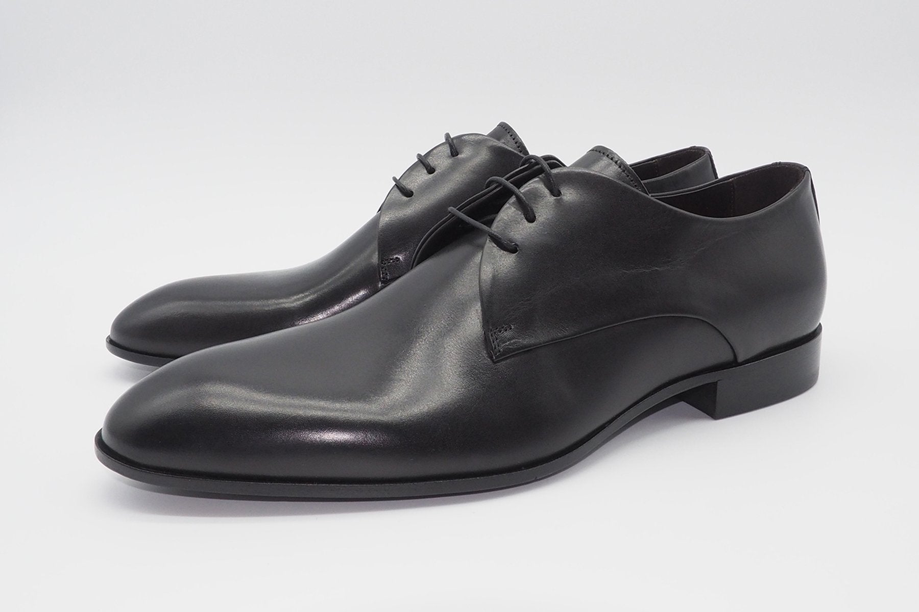 Eleganter Herrenschnürschuh aus Nappaleder mit Ledersohle in Schwarz Herren Klassik modern Corvari