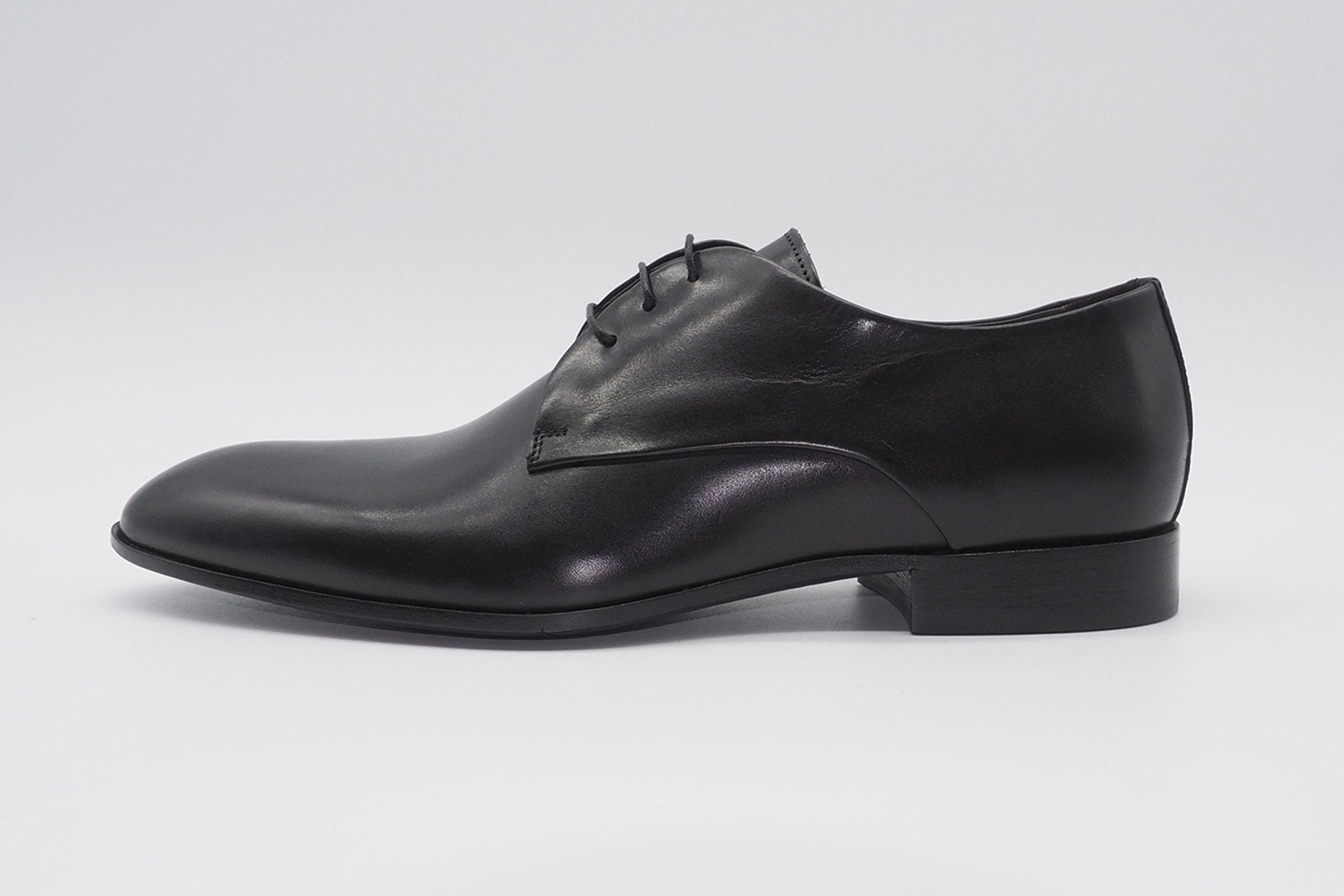 Eleganter Herrenschnürschuh aus Nappaleder mit Ledersohle in Schwarz Herren Klassik modern Corvari