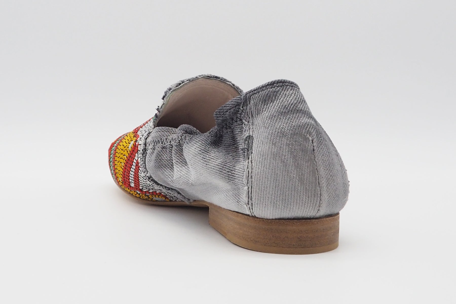 Feine Damen Ballerina aus grauem besticktem Jeansstoff in Weiß, Rot, Gelb & Mint Damen Ballerinas Fauzian Jeunesse