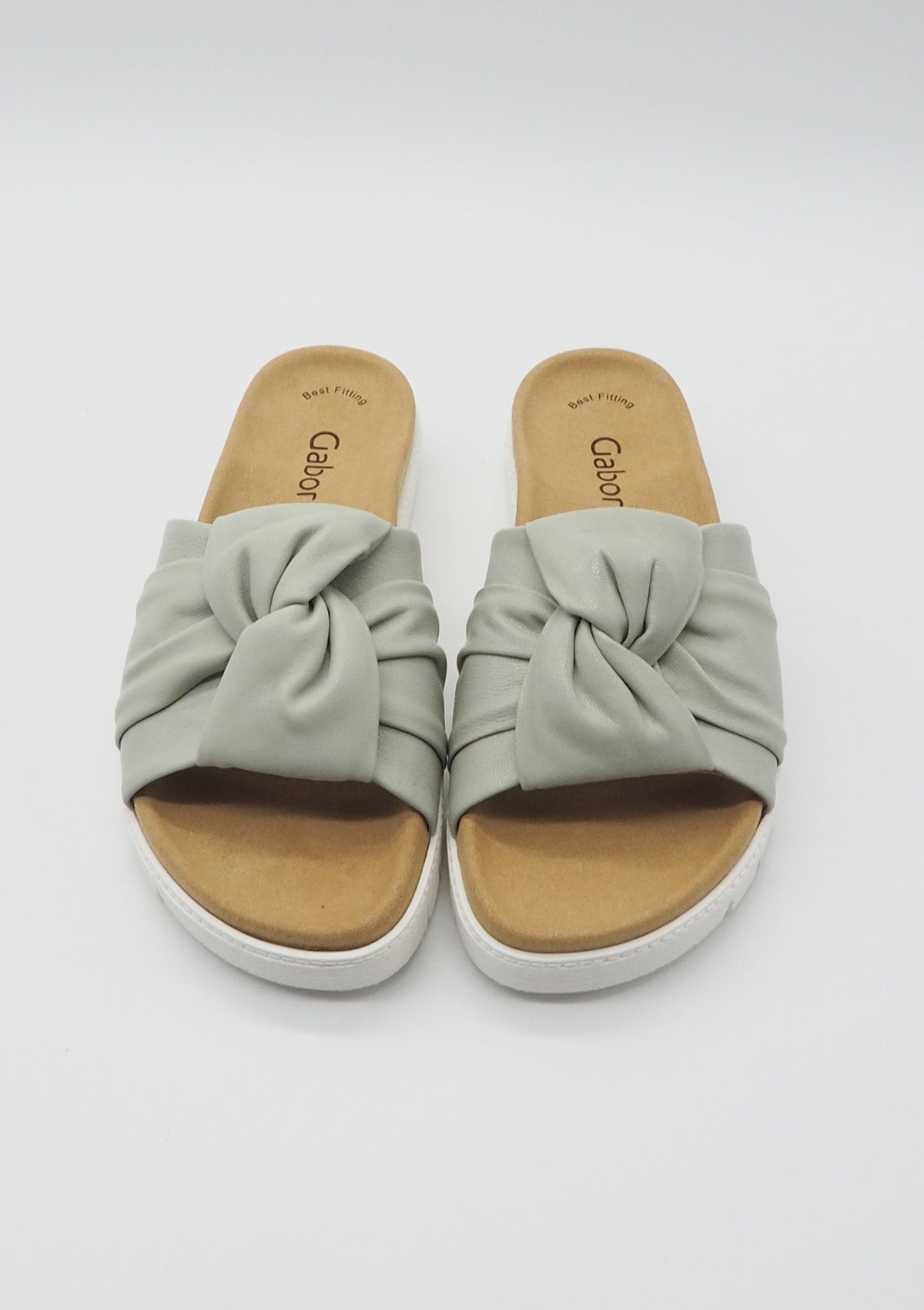 Feine Damen Pantoffel aus Glattleder in Salbei - Absatz 3,5cm Damen Mules & Sabots Gabor