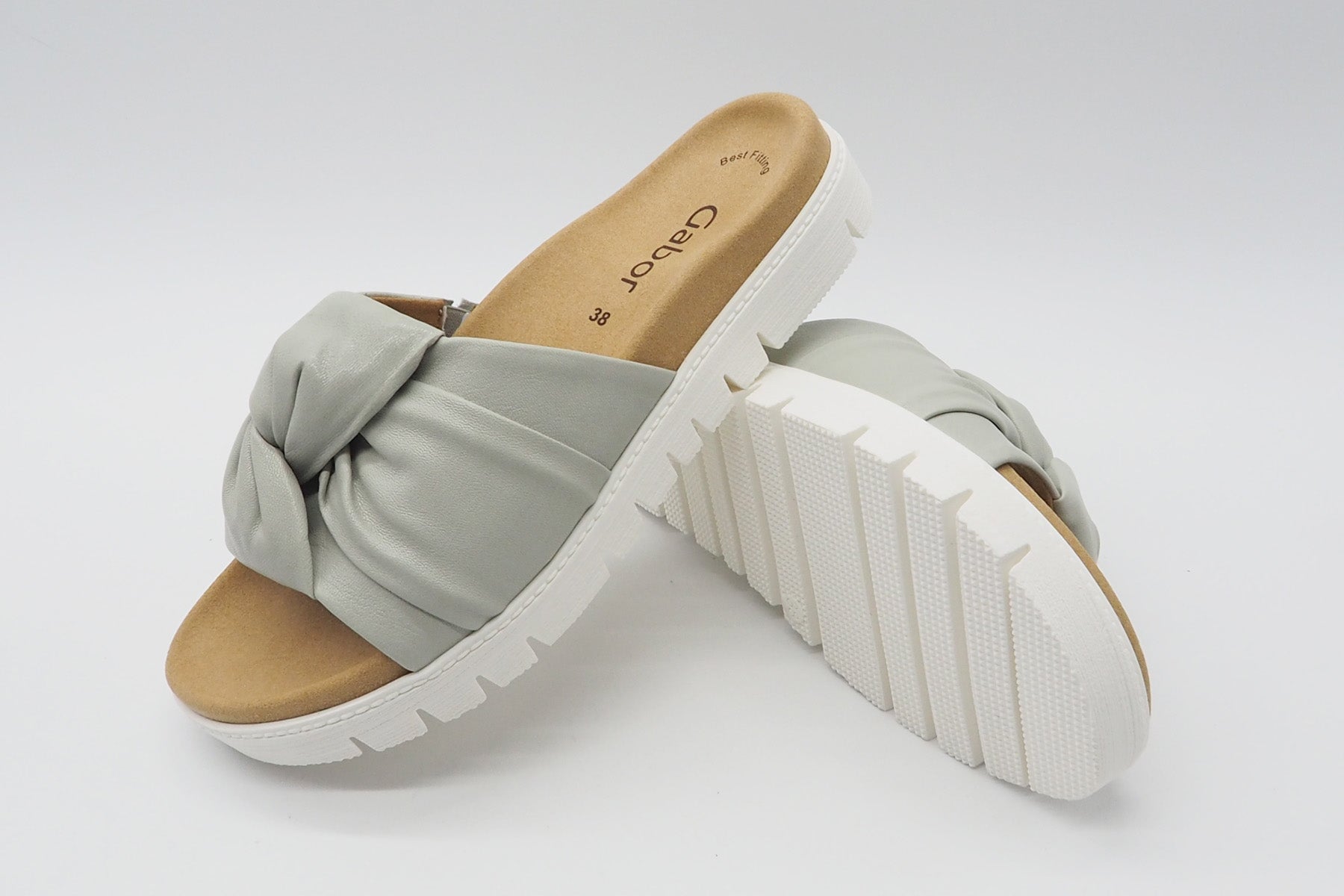 Feine Damen Pantoffel aus Glattleder in Salbei - Absatz 3,5cm Damen Mules & Sabots Gabor