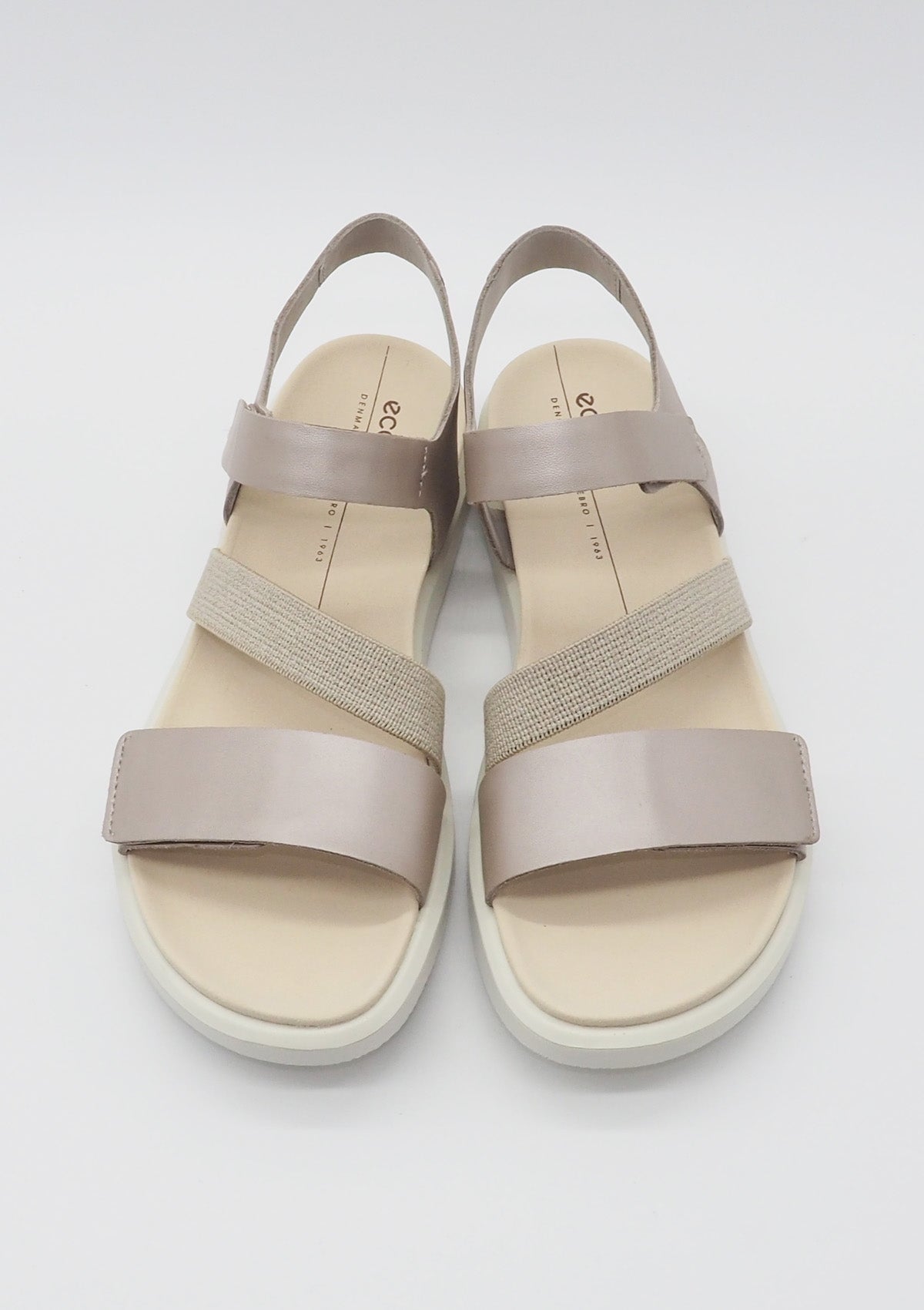 Feine Damen Sandale aus Metallicleder in Rosé - Absatz 2cm Damen Sandalen Ecco