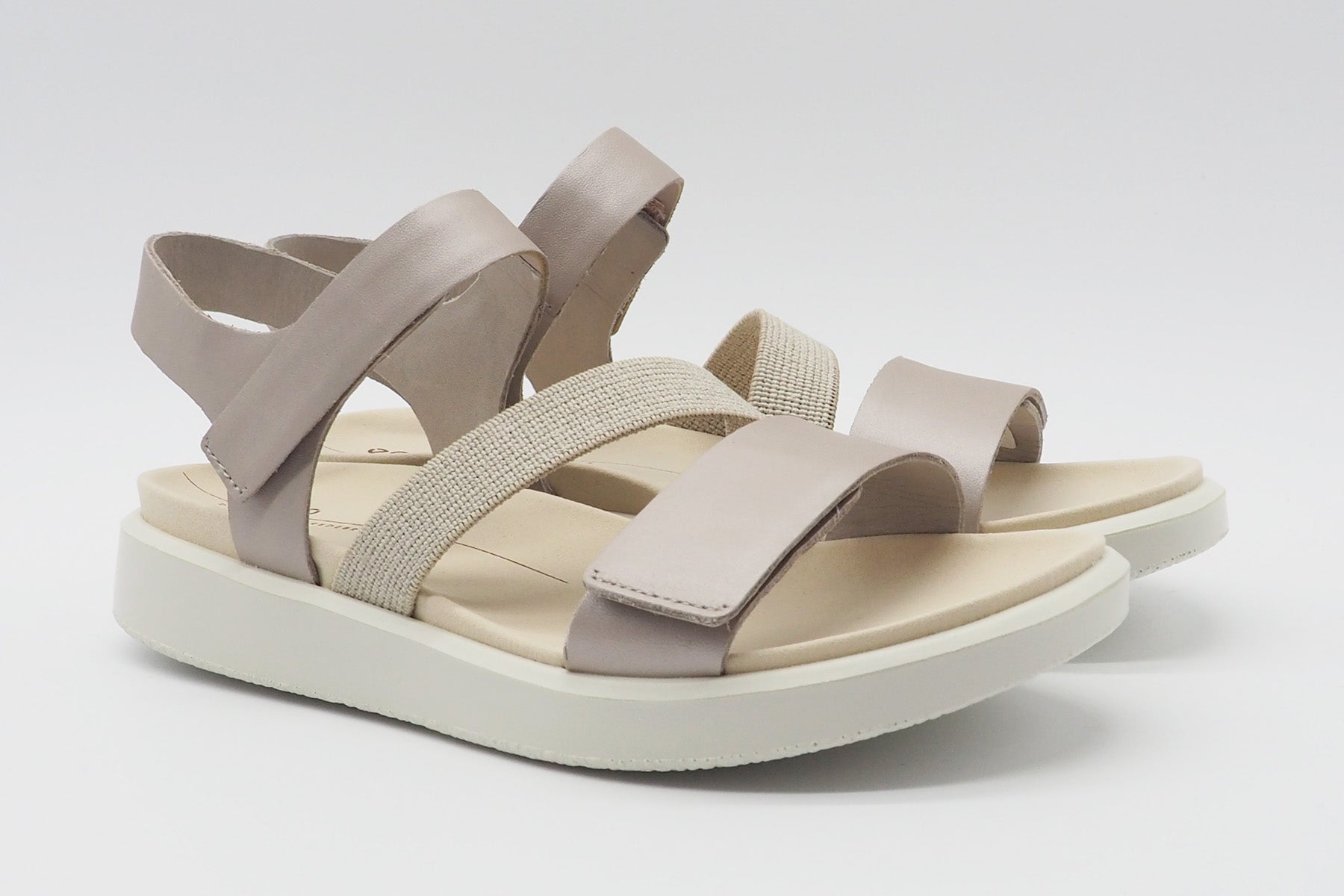 Feine Damen Sandale aus Metallicleder in Rosé - Absatz 2cm Damen Sandalen Ecco