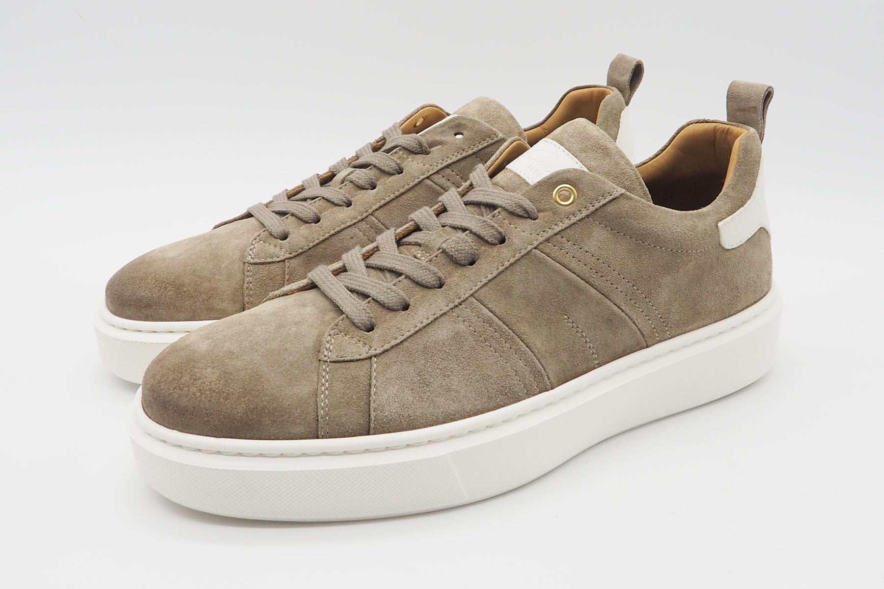 Feiner Herren Sneaker aus Veloursleder in Sand - 1983 Herren Sneaker Corvari