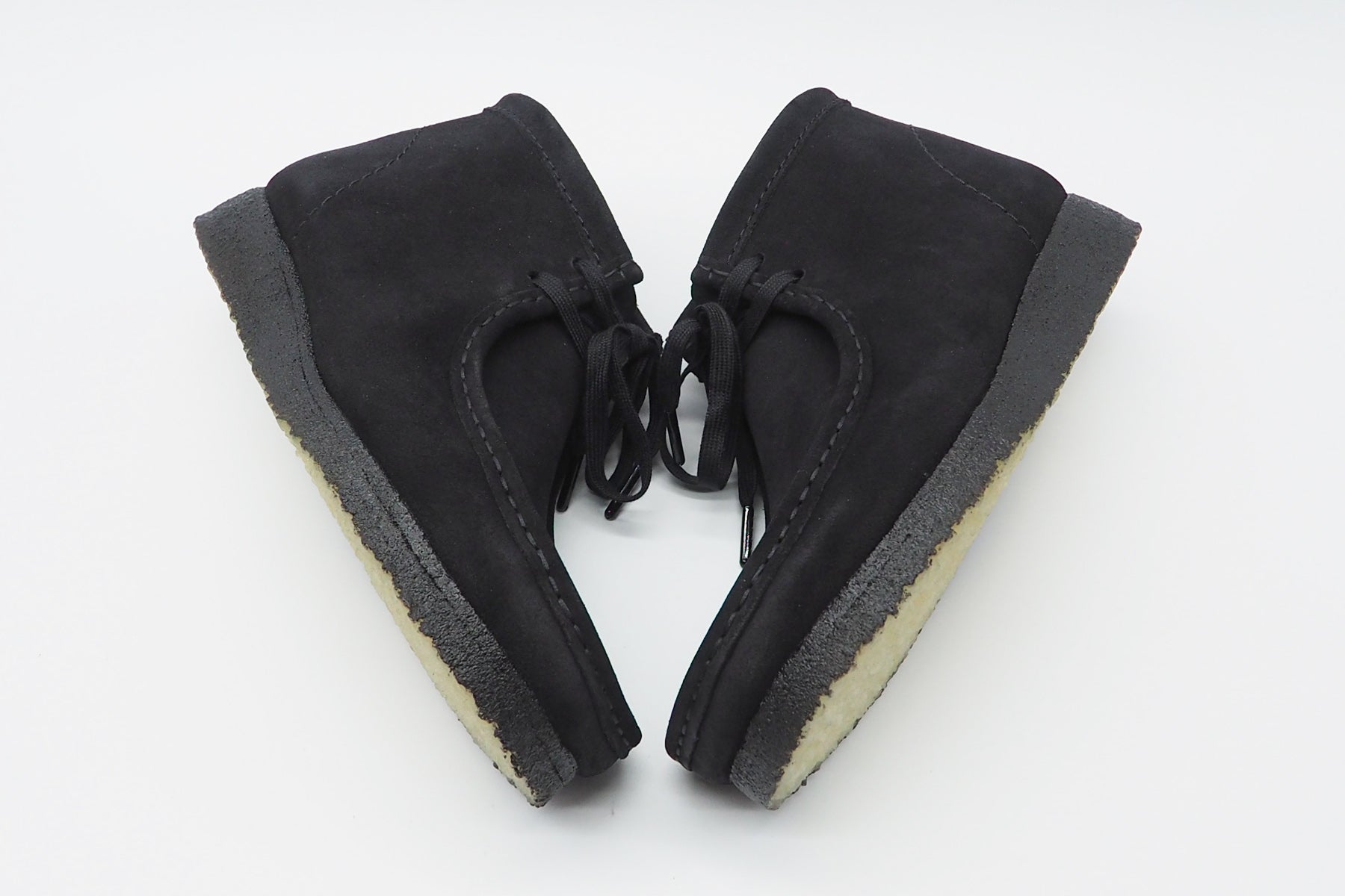 Herren Boot aus Veloursleder in Schwarz - Wallabee - Clarks Originals Herren Stiefeletten Clarks