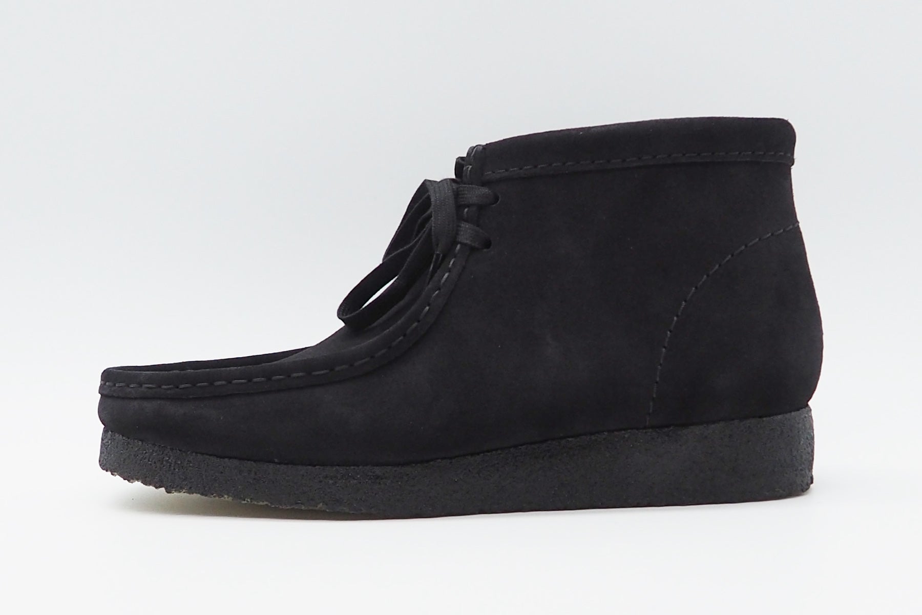 Herren Boot aus Veloursleder in Schwarz - Wallabee - Clarks Originals Herren Stiefeletten Clarks