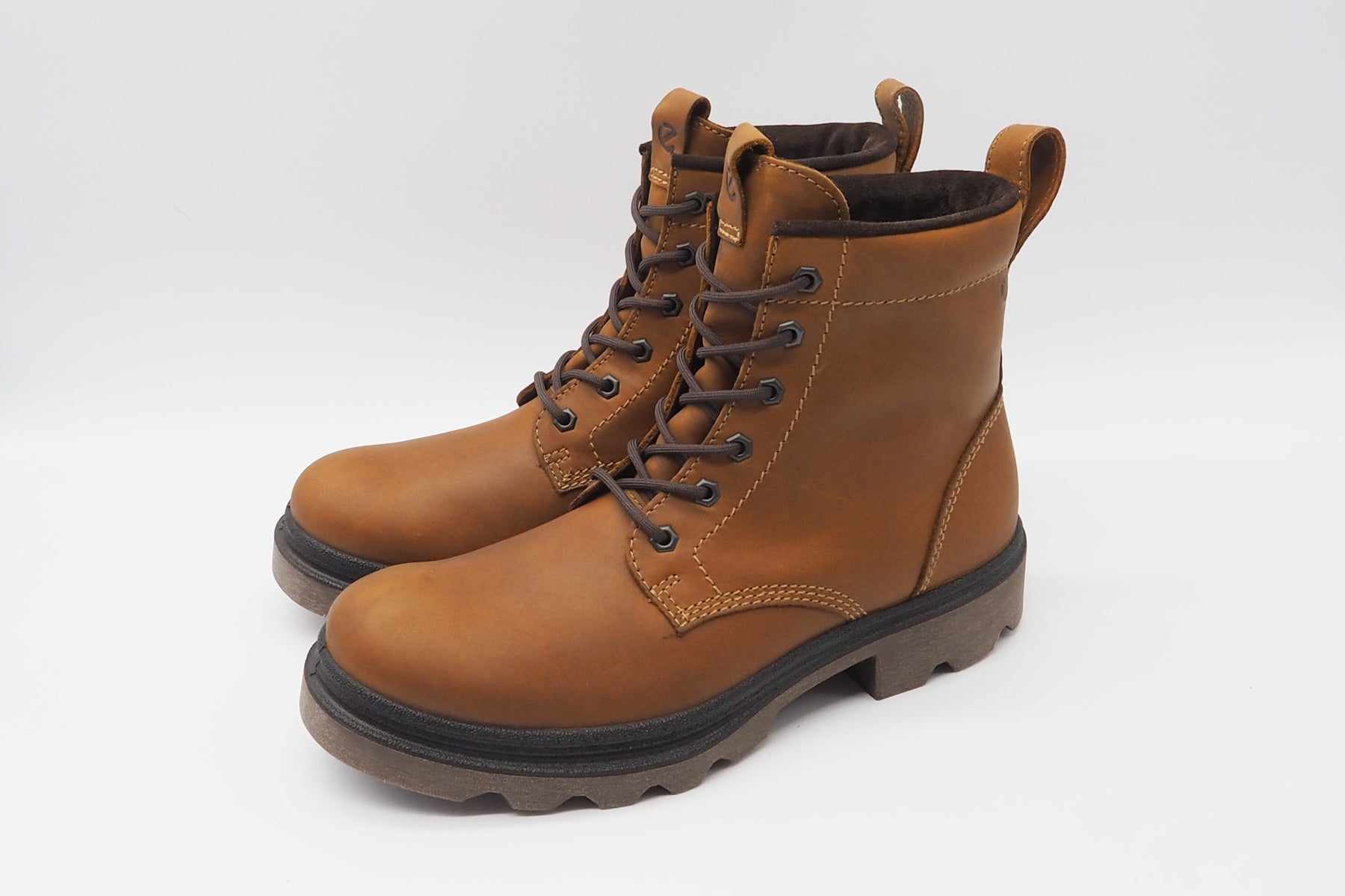 Herren Schnürboots aus Leder in Cognac - Wasserdichte ECCO WATERPROOF Konstruktion Herren Schnürboots Ecco