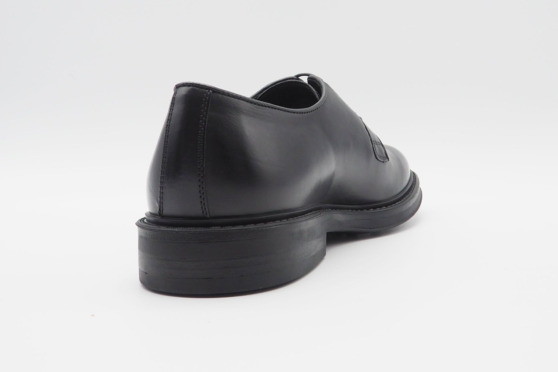 Herren Schnürschuh aus Glattleder in Schwarz Herren Klassik modern Corvari