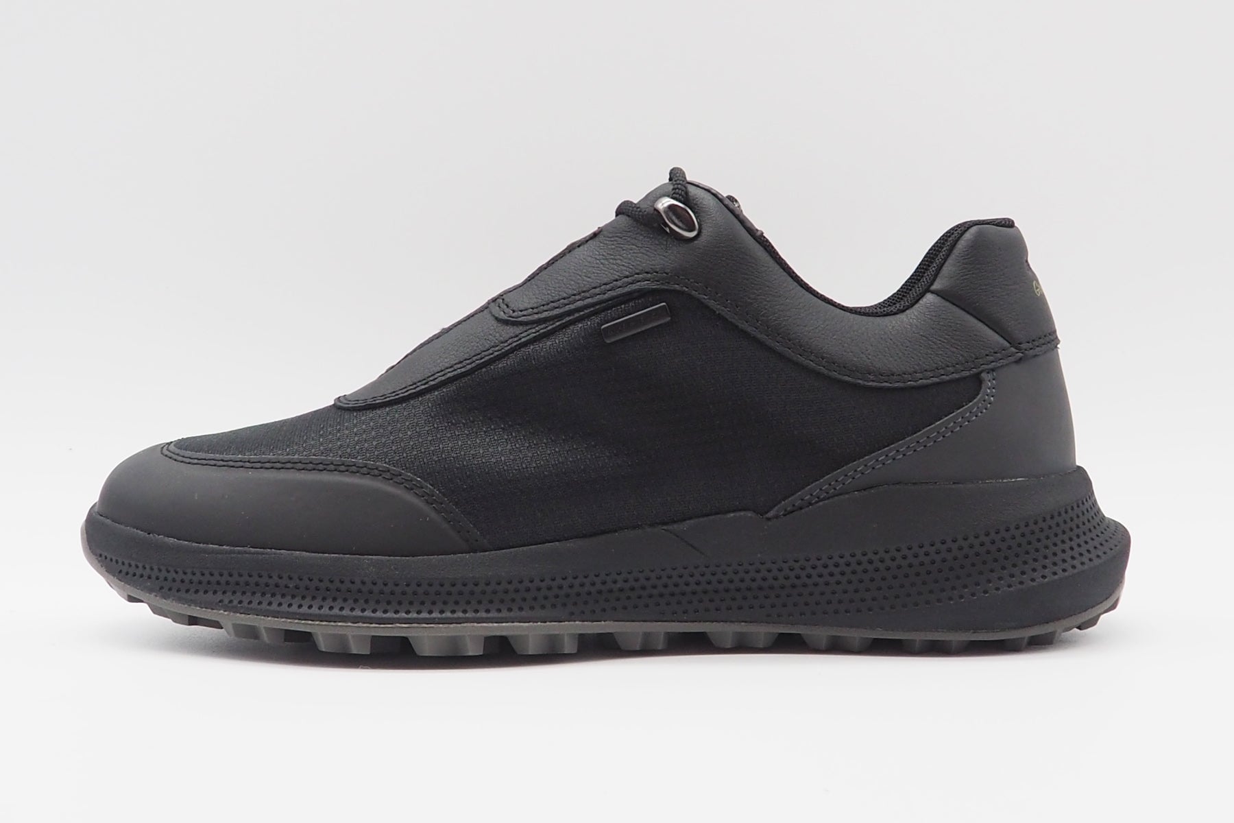 Herren Sneaker aus Mesh & Leder in Schwarz - Wasserdicht Herren Sneaker Geox