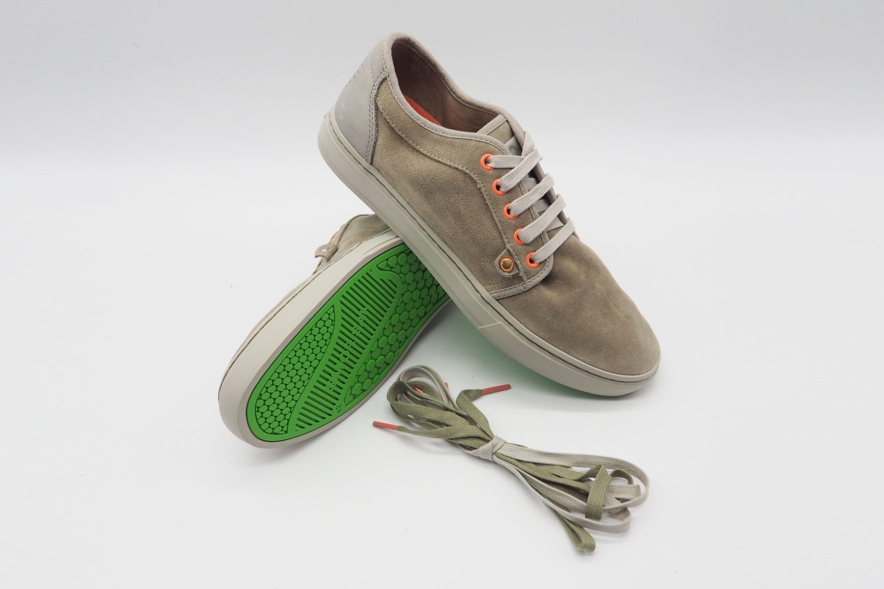 Herren Sneaker aus Veloursleder in Grau - Heisei Suede Herren Sneaker Satorisan