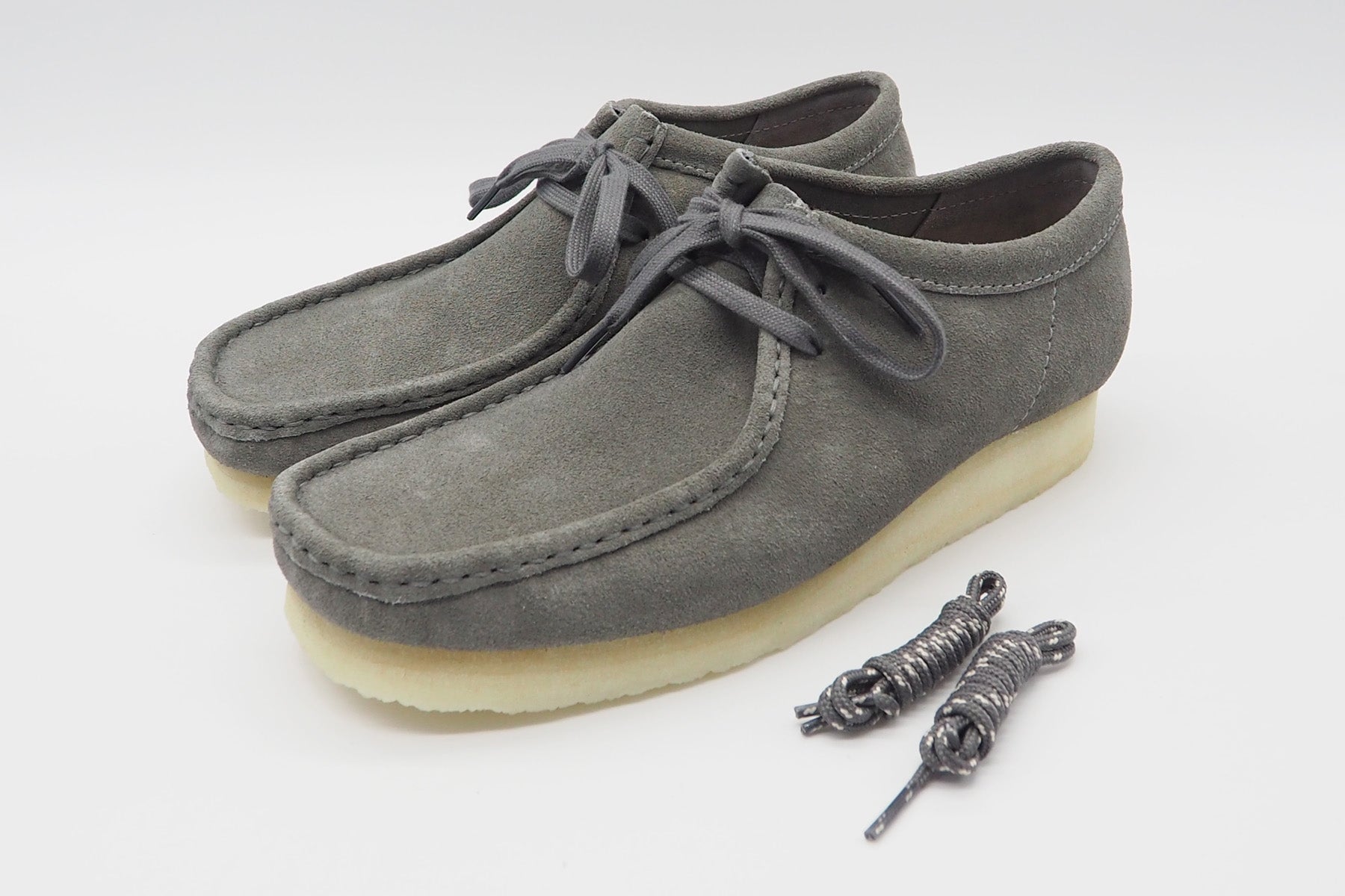 Herren Sneaker aus Veloursleder in Grau - Wallabee Herren Sneaker Clarks Originals