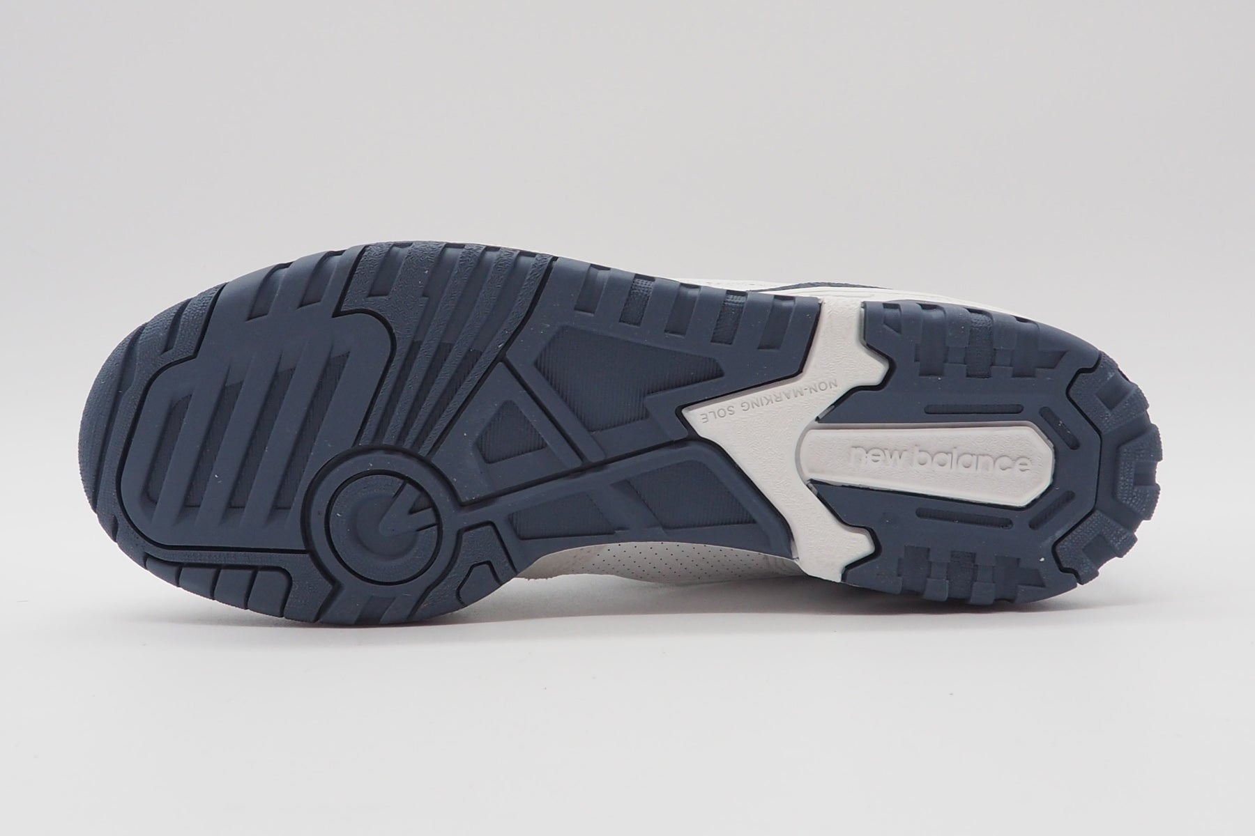 Herren Sneaker BB550STG aus Leder in Weiß, Grau & Blau Herren Sneaker New Balance