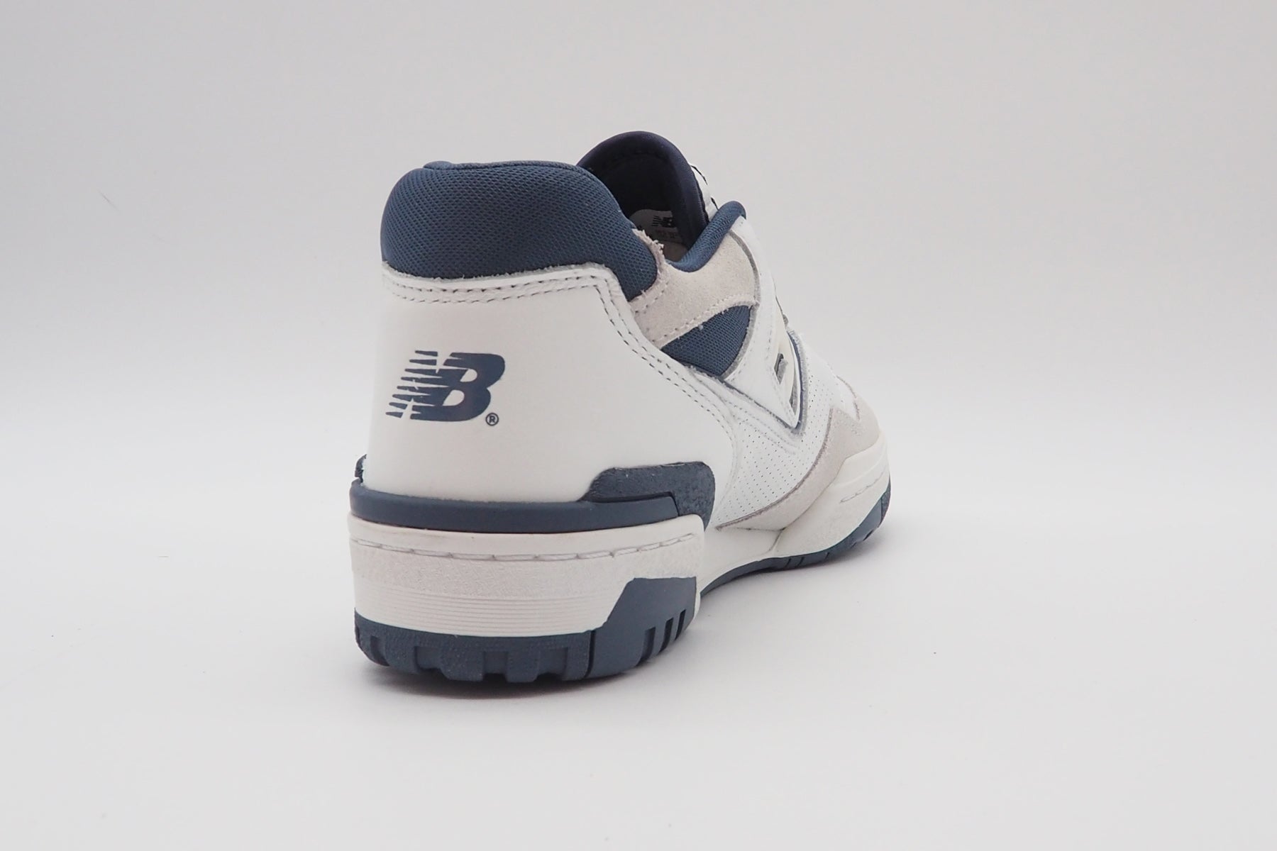 Herren Sneaker BB550STG aus Leder in Weiß, Grau & Blau Herren Sneaker New Balance