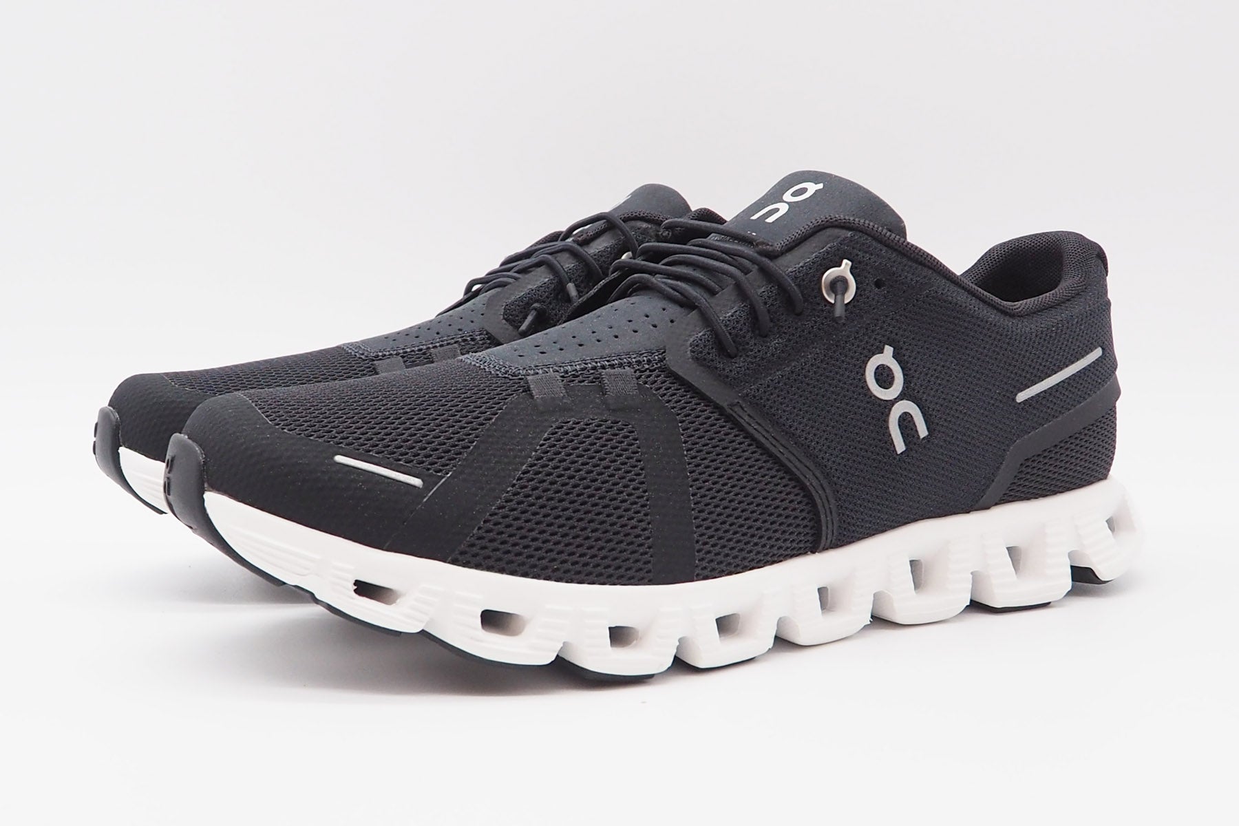 Herren Sneaker "Cloud 5" aus Mesh in Black & White Herren Sneaker On