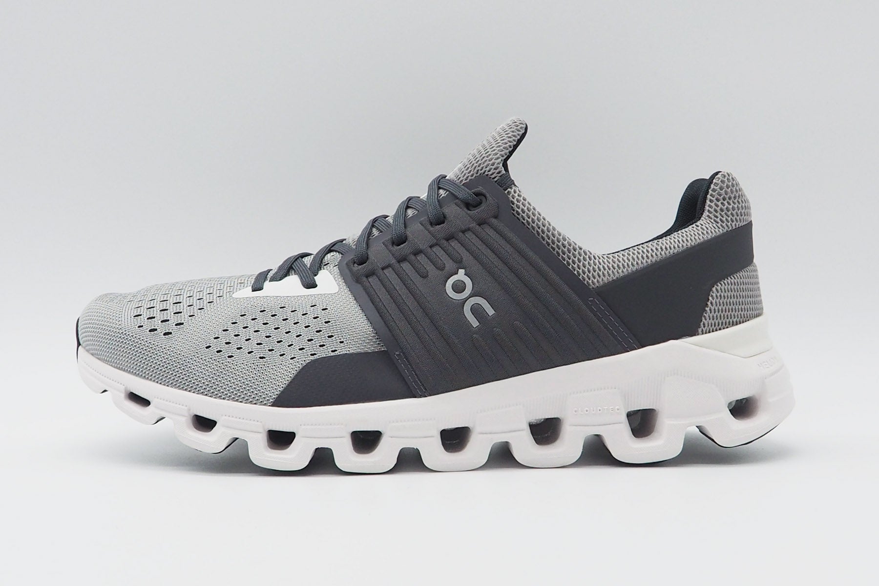 Herren Sneaker "Cloudswift" aus Textil & Mesh in Alloy & Eclipse Herren Sneaker On