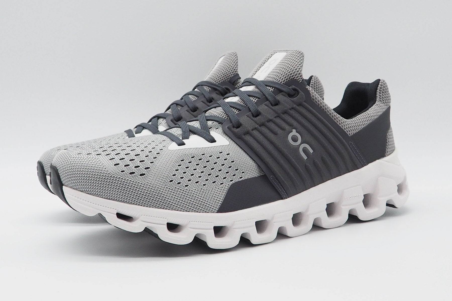 Herren Sneaker "Cloudswift" aus Textil & Mesh in Alloy & Eclipse Herren Sneaker On