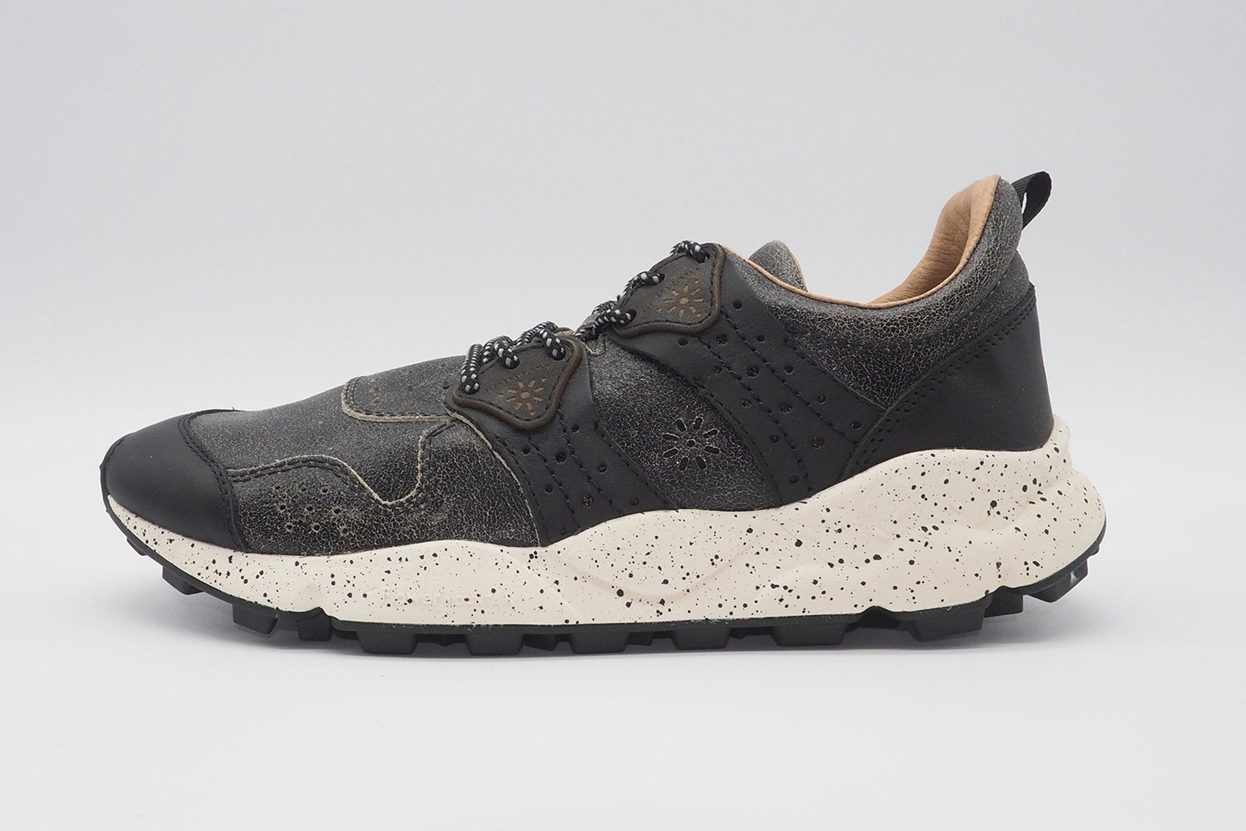 Herren Sneaker mit trendigem Style in used Look - Nachhaltig Herren Sneakers Leder Flower Mountain