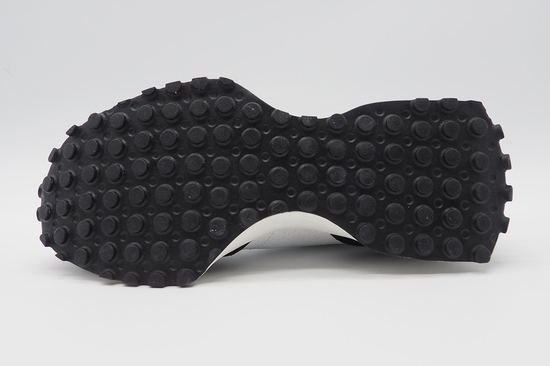 Herren Sneaker MS327NI aus Veloursleder & Mesh in Weiß, Schwarz & Grau Herren Sneaker New Balance