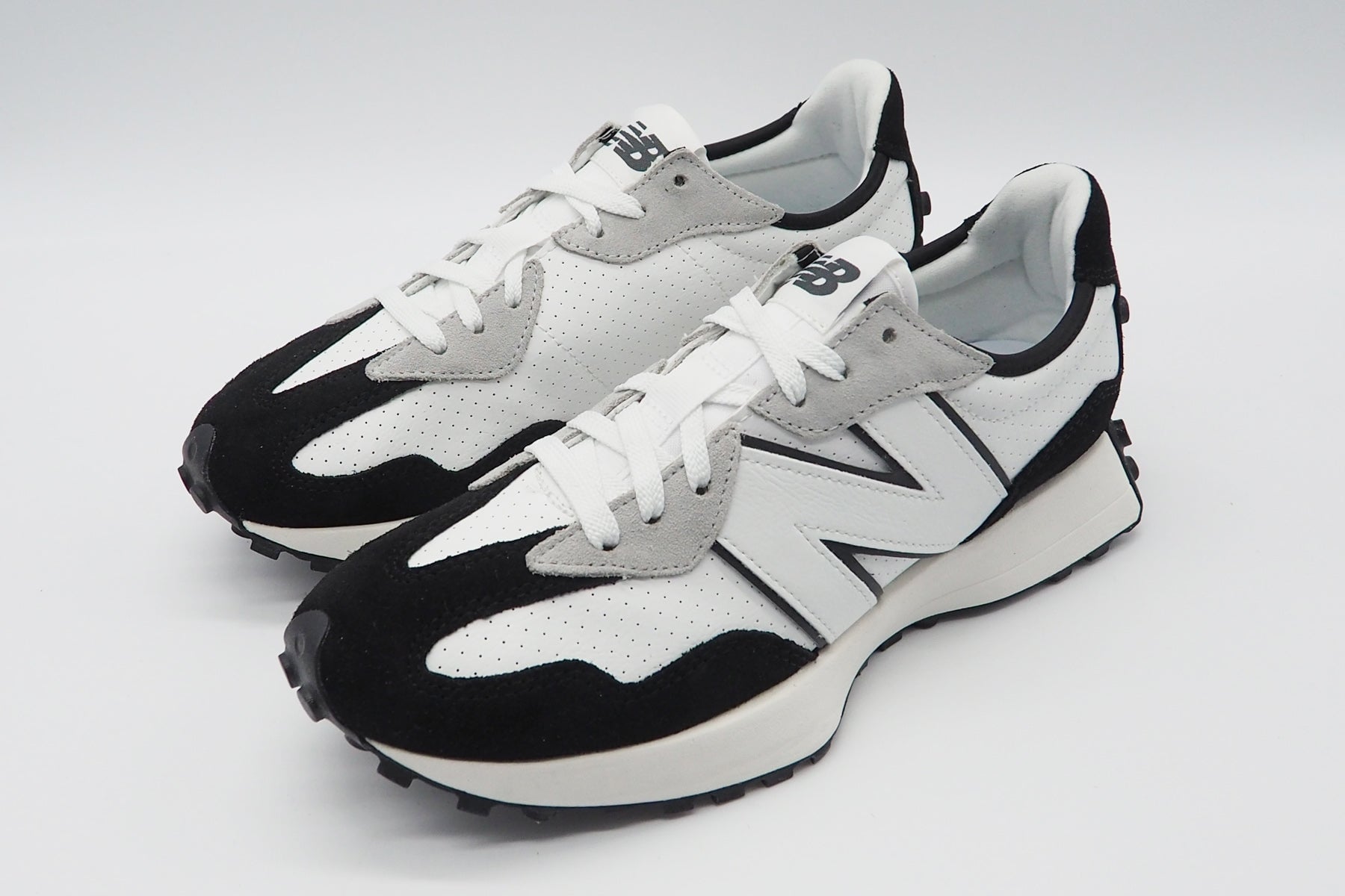 New balance herren schwarz 2025 weiß