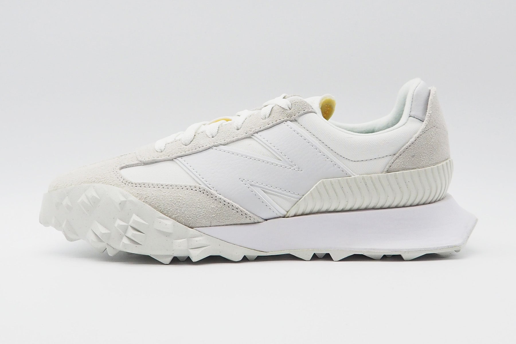 Herren Sneaker XC72 aus Veloursleder & Leder in Grau & Weiß Herren Sneakers Leder New Balance