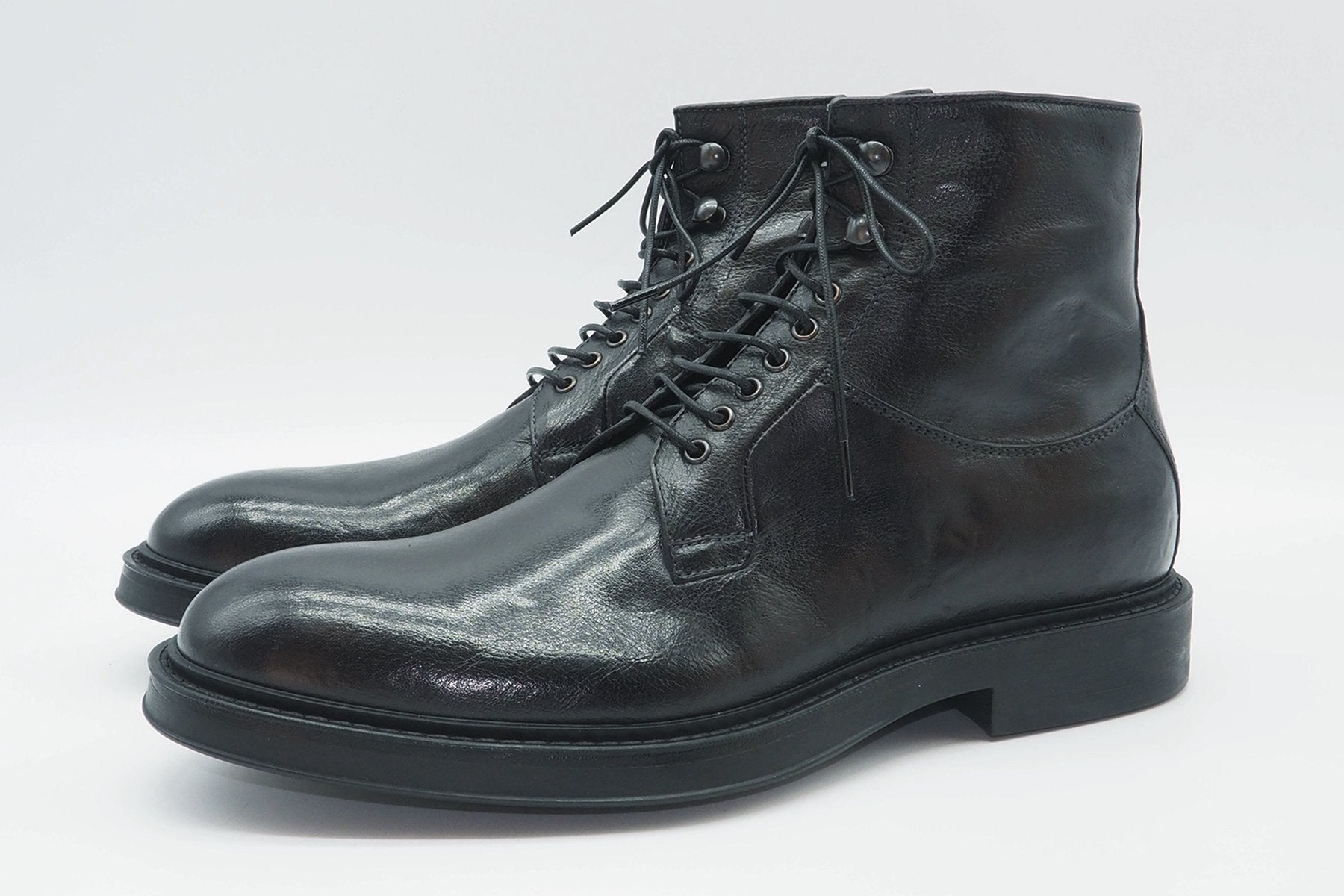 Herren Stiefeletten aus Leder in Schwarz mit Reissverschluss Herren Stiefeletten Corvari