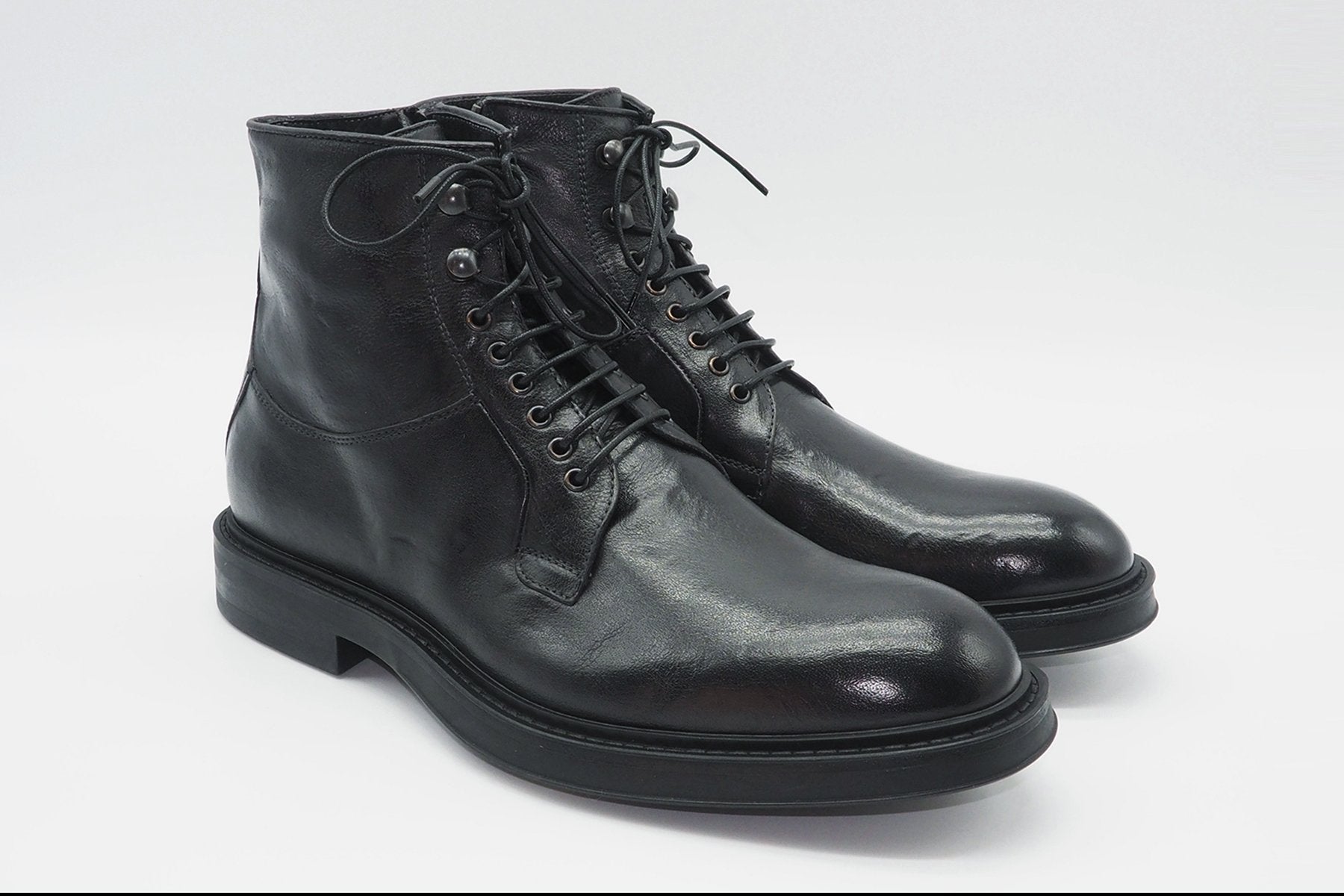 Herren Stiefeletten aus Leder in Schwarz mit Reissverschluss Herren Stiefeletten Corvari