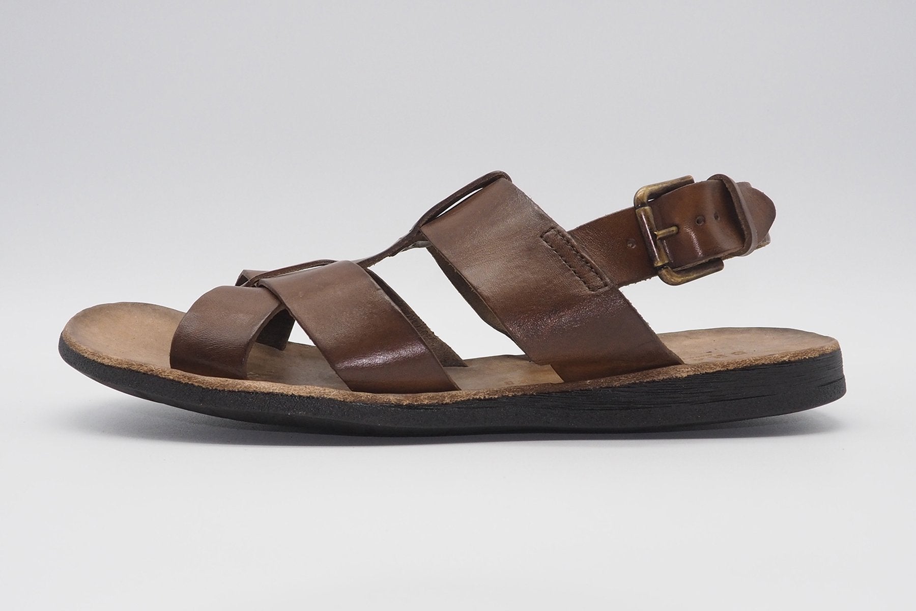 Herrensandale mit sportlich-elegantem Stil in Mittelbraun Herren Sommer Brador