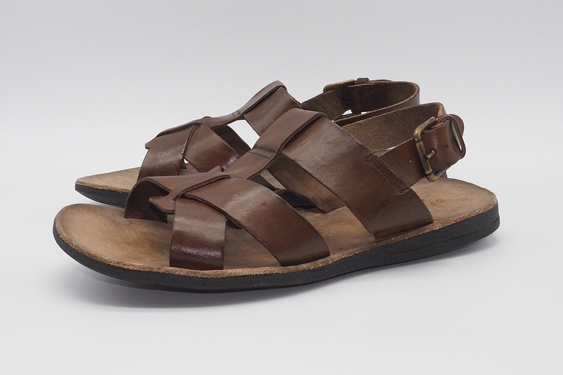 Herrensandale mit sportlich-elegantem Stil in Mittelbraun Herren Sommer Brador