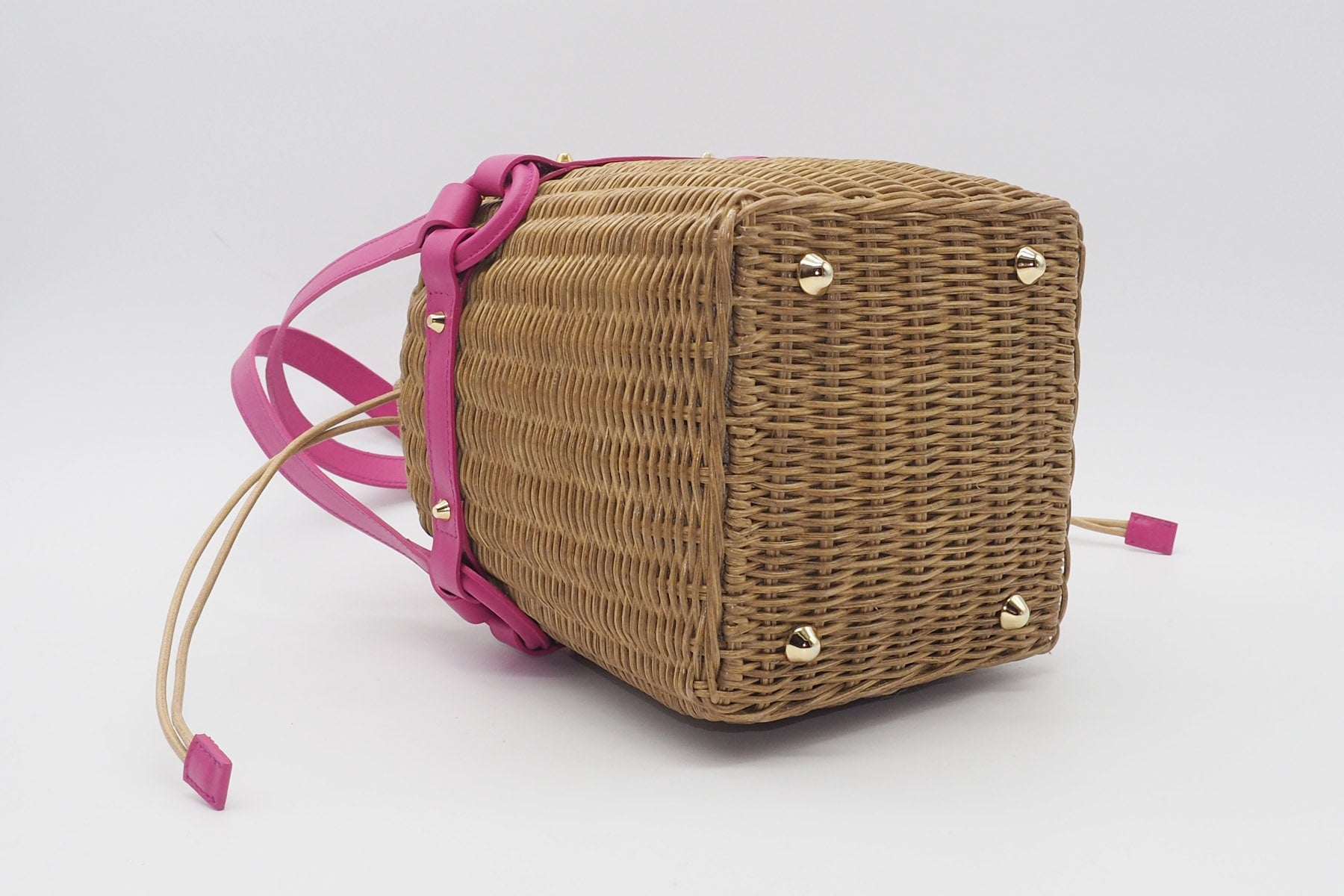 Korbtasche aus handgeflochtener Weide in Natur mit pinkem Leder Taschen Klein & Chic Capaf