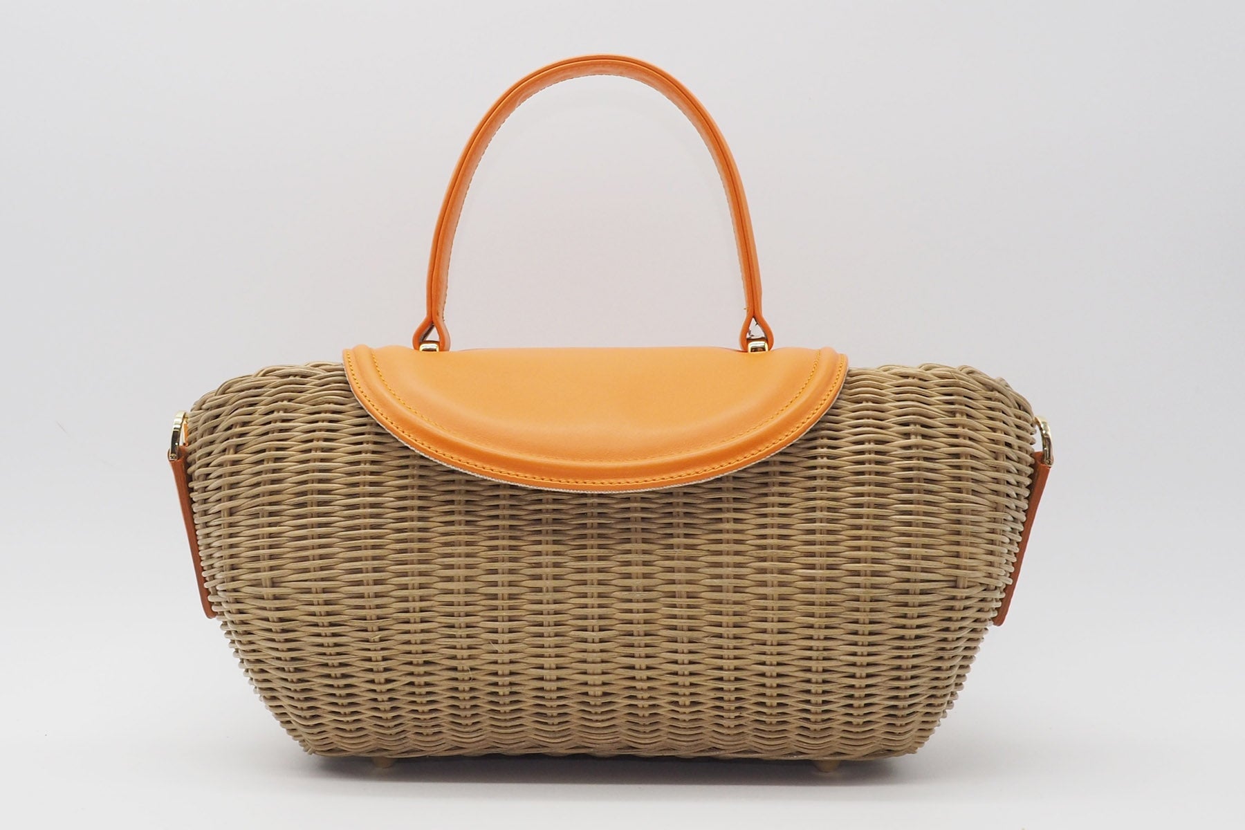 Korbtasche aus handgeflochtener Weide in Natur mit Überschlag aus Leder in Orange Taschen Crossbody & Schultertaschen Capaf