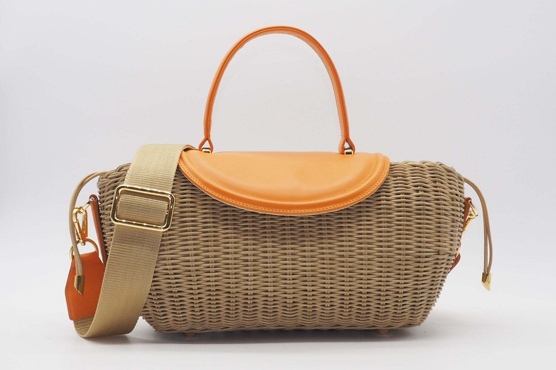 Korbtasche aus handgeflochtener Weide in Natur mit Überschlag aus Leder in Orange Taschen Crossbody & Schultertaschen Capaf