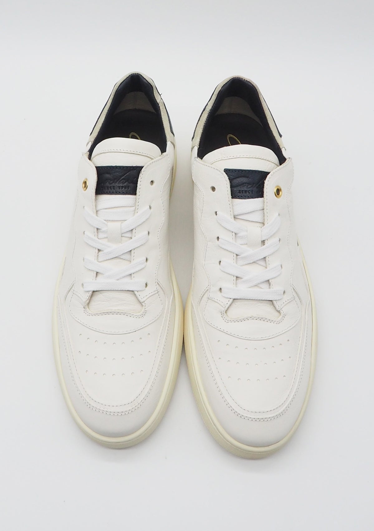 Lässiger Herren Sneaker aus Glattleder in Weiß - 1952 Herren Sneaker Corvari