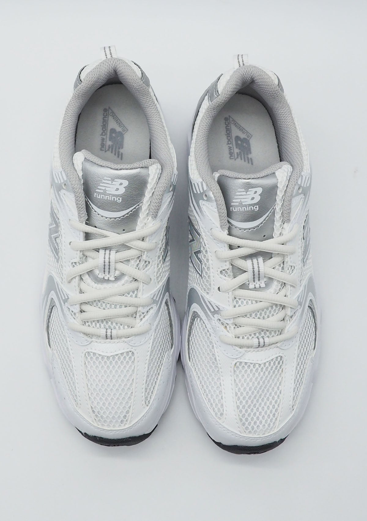 "Limited Edition" Unisex Sneaker MR530EMA aus Mesh in Weiß & Silber - Running Course Damen Sneaker New Balance