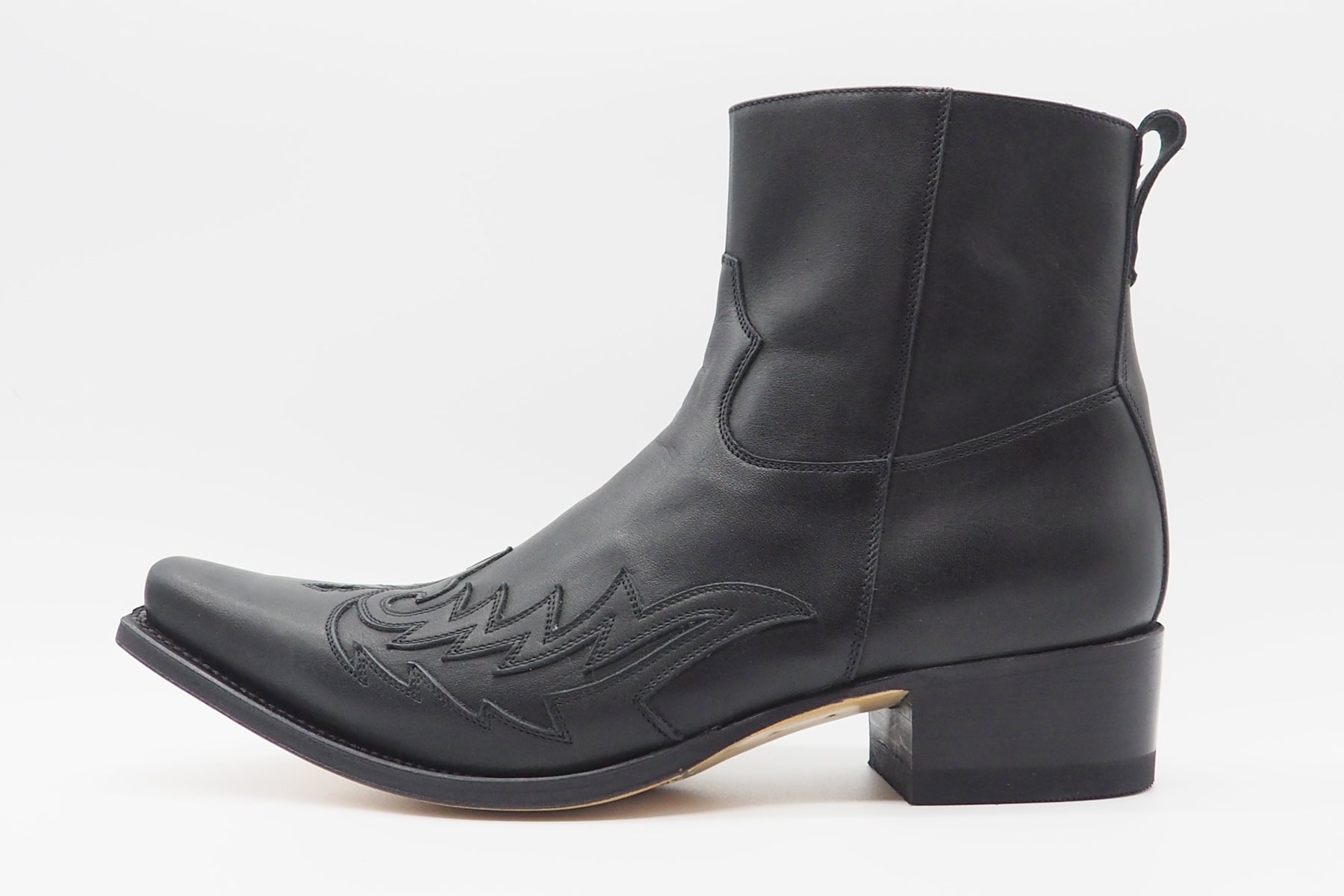 Raffinierter Herren Western-Boots aus Glattleder in Schwarz - Absatz 4cm Herren Stiefeletten Sendra